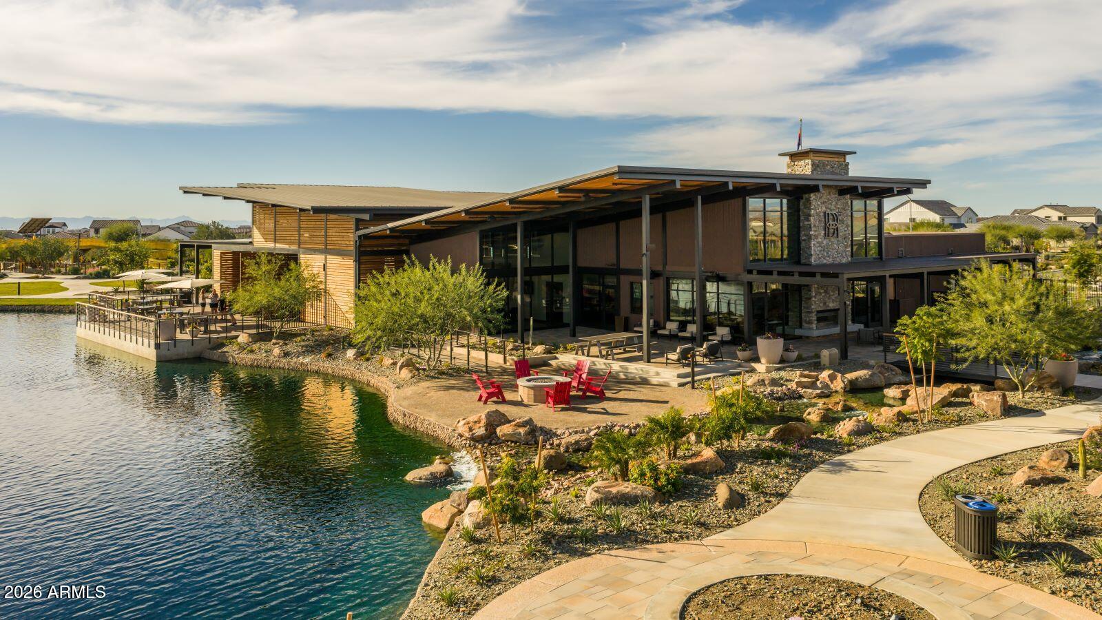 BLOSSOM ROCK PHASE 3 - Residential