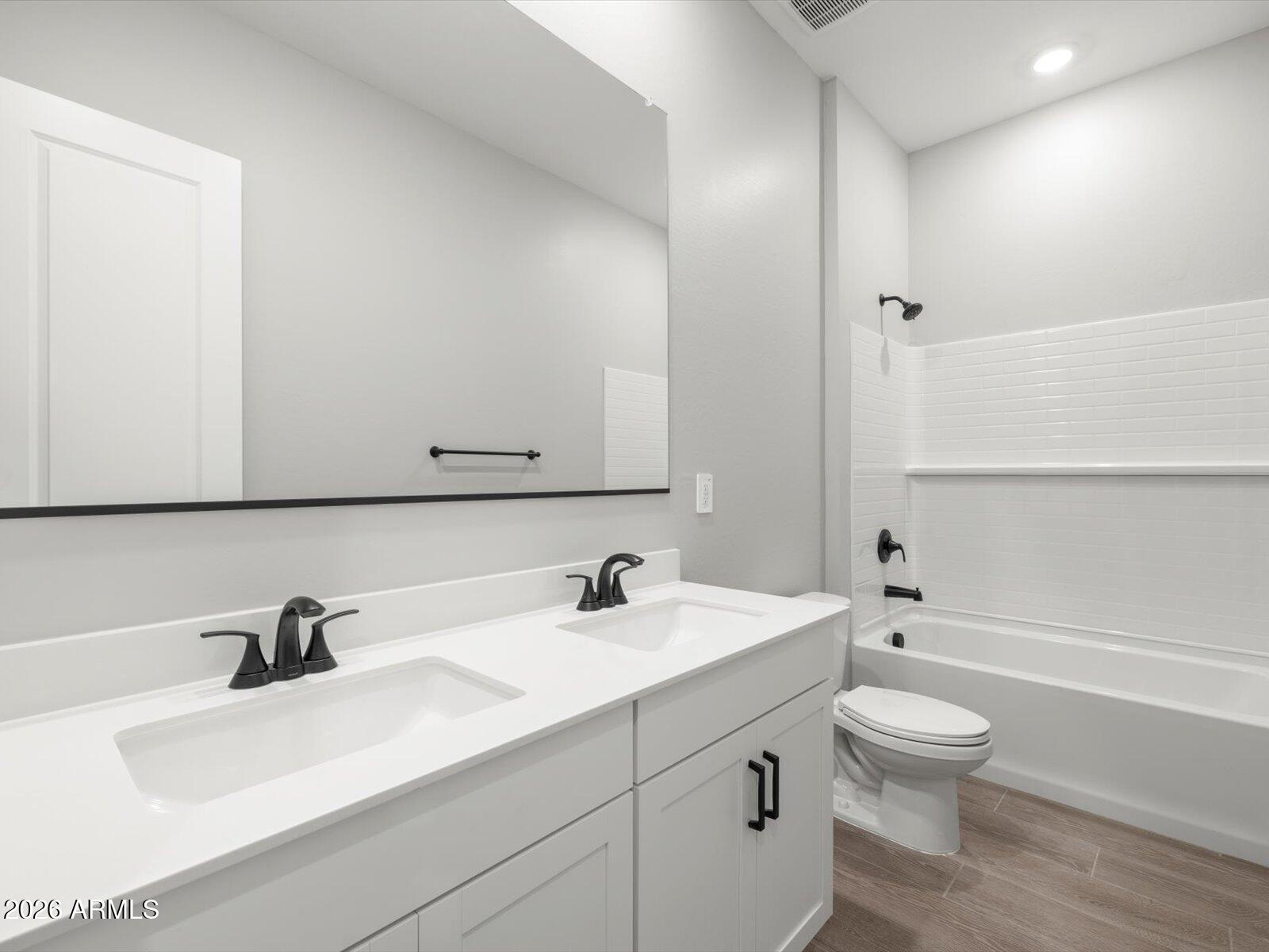 BLOSSOM ROCK PHASE 3 - Residential