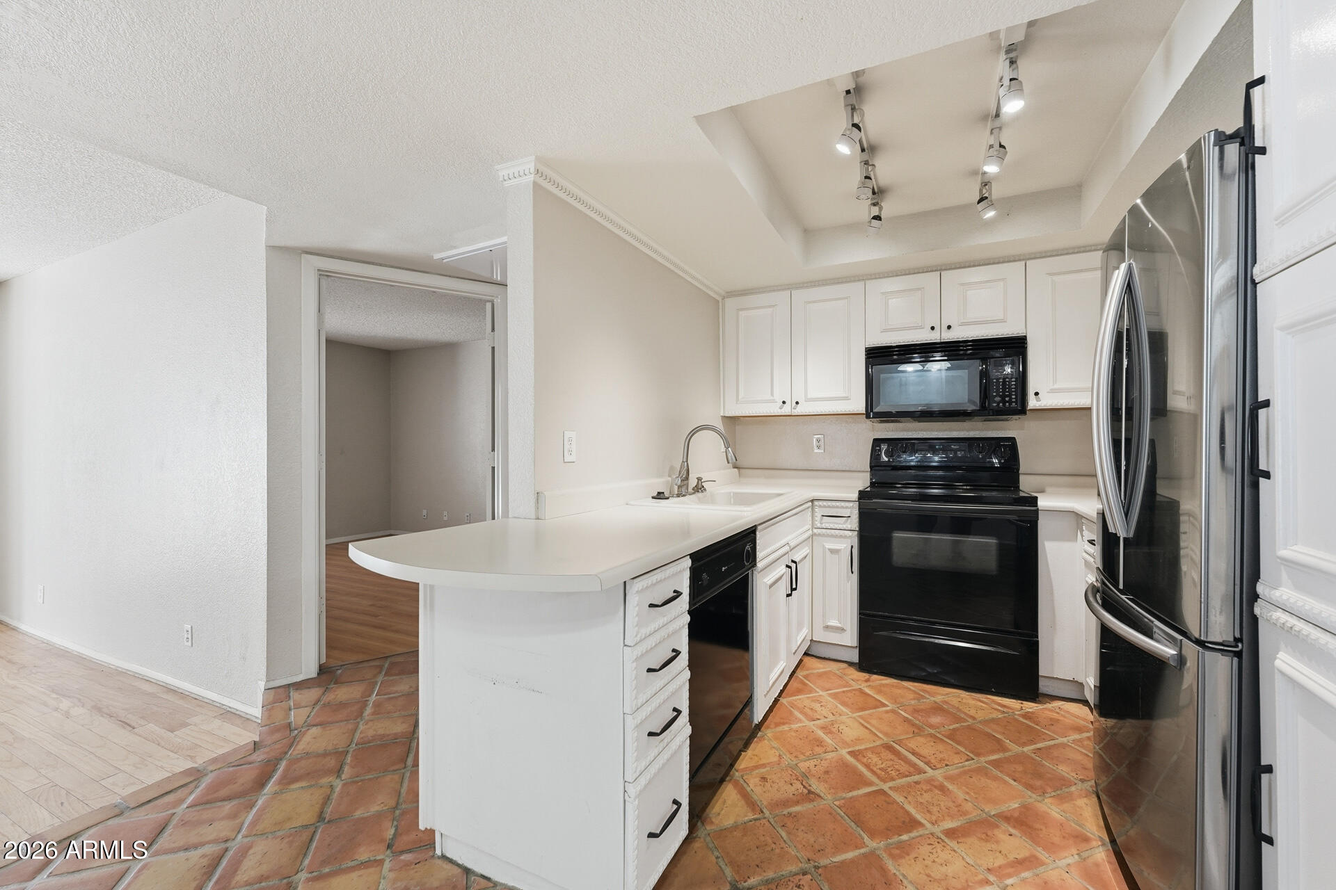 MOUNTAIN PARK CONDOMINIUMS UNIT 111-128 211-228 - Residential