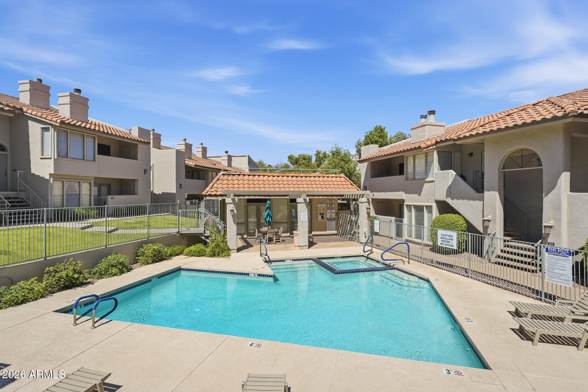 MOUNTAIN PARK CONDOMINIUMS UNIT 111-128 211-228 - Residential