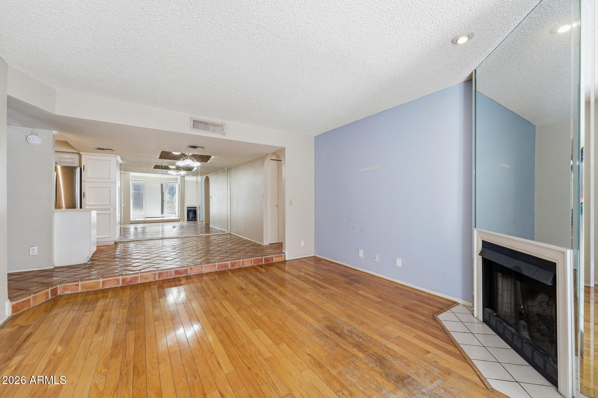 MOUNTAIN PARK CONDOMINIUMS UNIT 111-128 211-228 - Residential