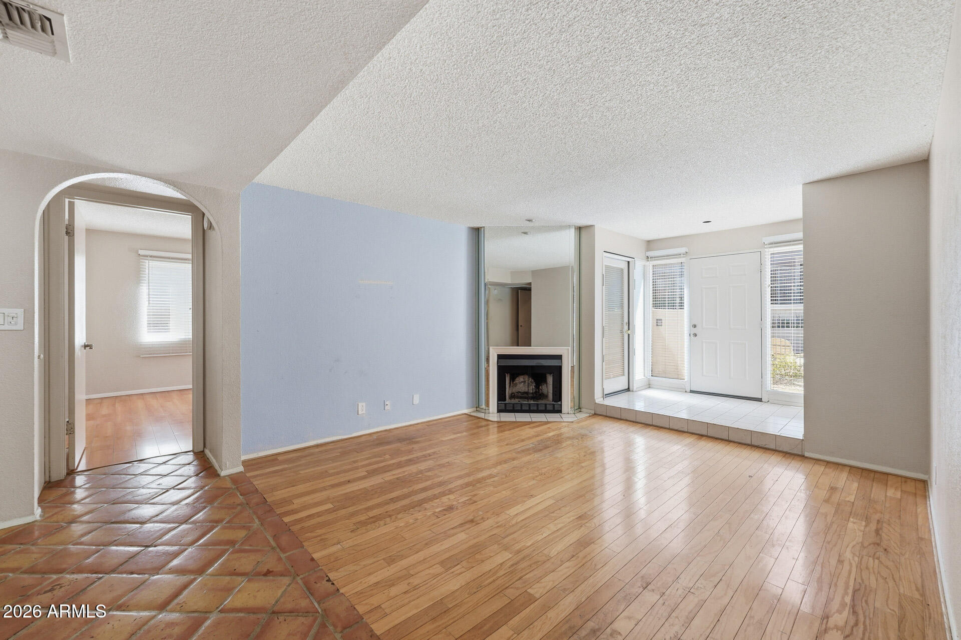 MOUNTAIN PARK CONDOMINIUMS UNIT 111-128 211-228 - Residential