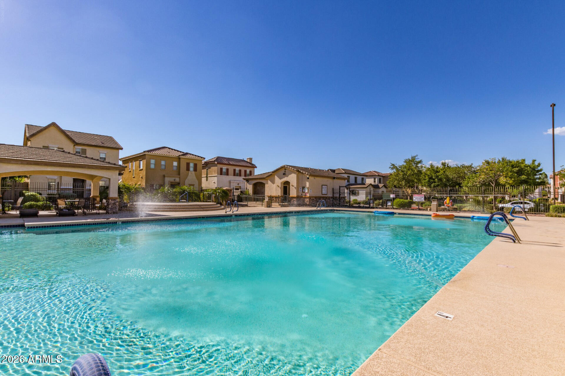 LA ALDEA - Residential