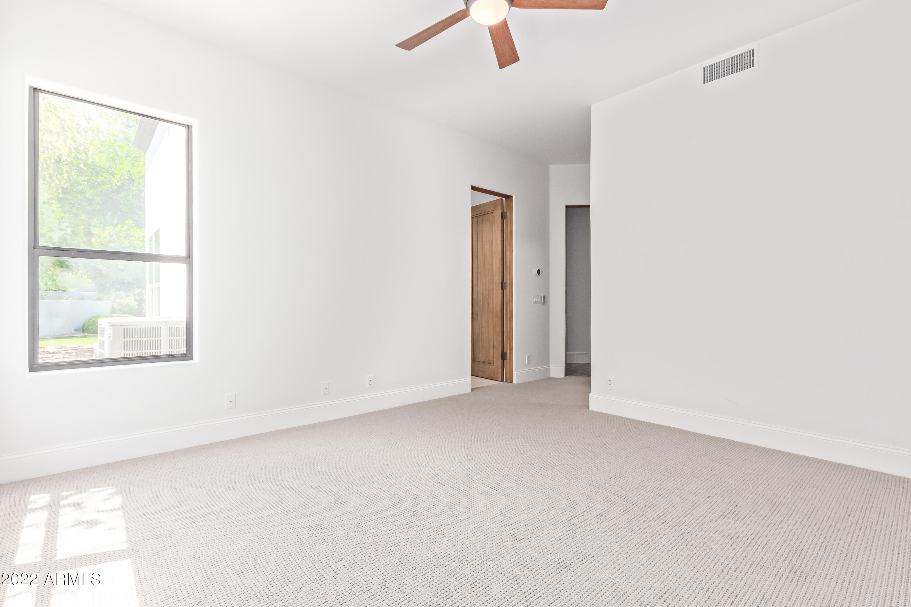 MERRILL CANTATIERRA LOT 1-49 PUT STS IND BEND WASH - Residential