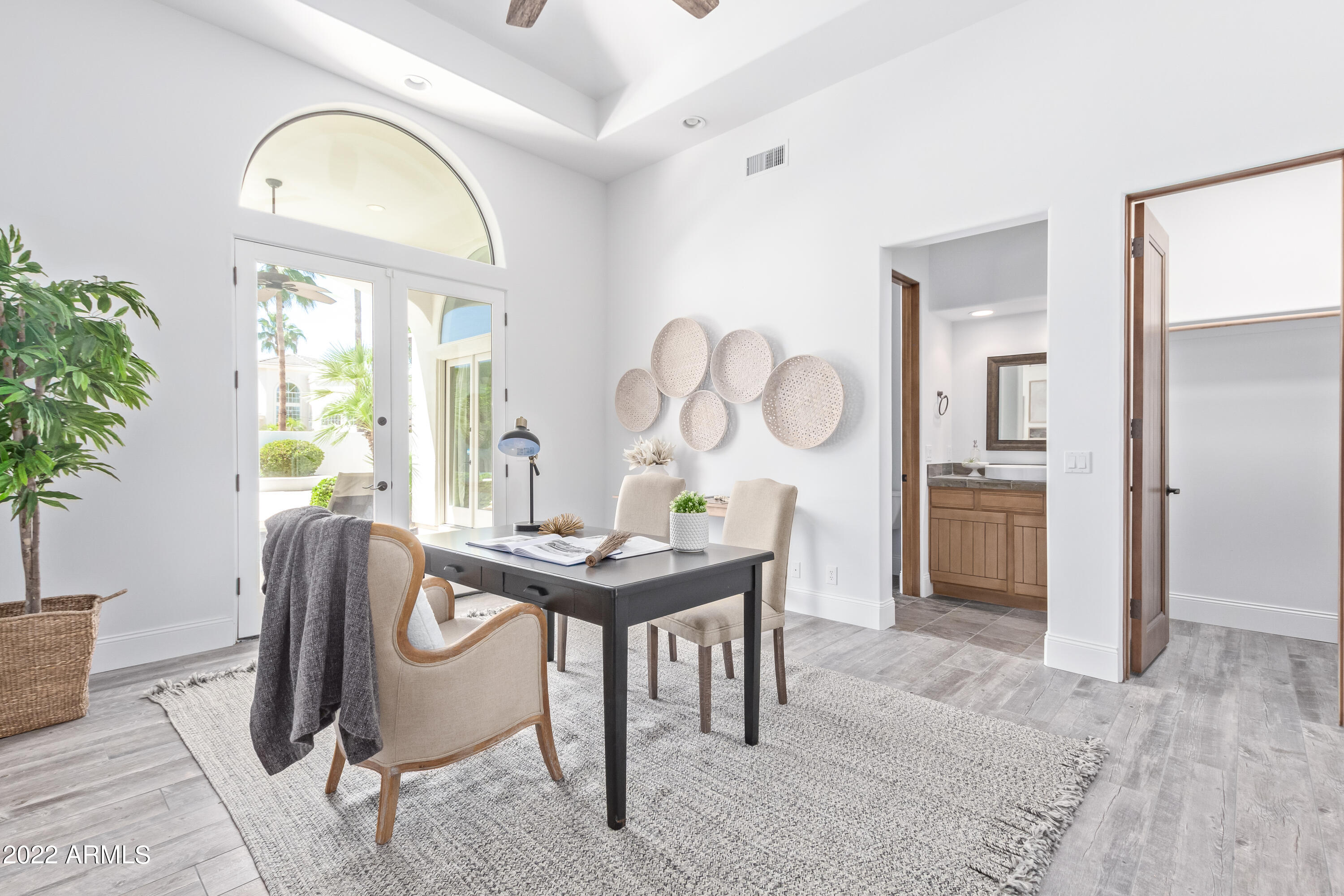 MERRILL CANTATIERRA LOT 1-49 PUT STS IND BEND WASH - Residential