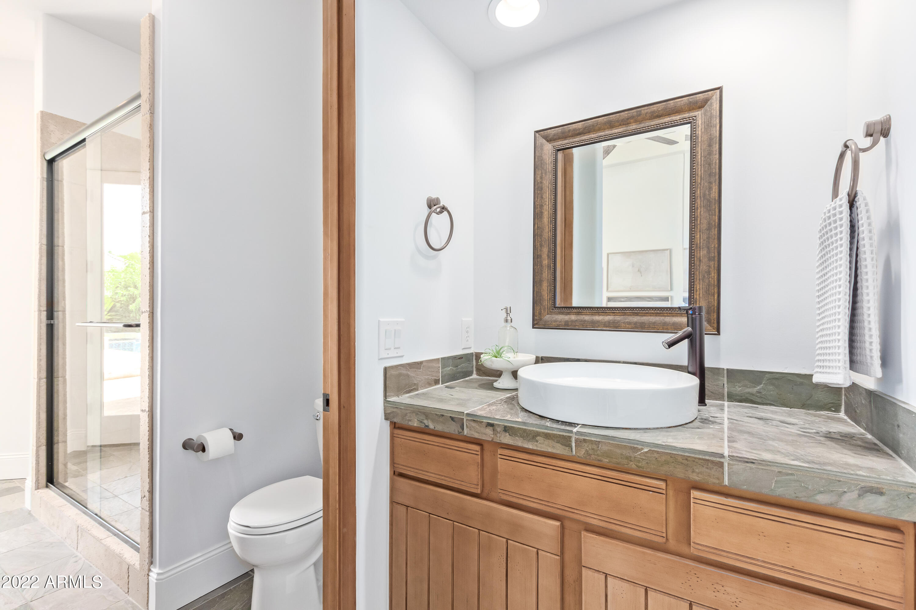 MERRILL CANTATIERRA LOT 1-49 PUT STS IND BEND WASH - Residential