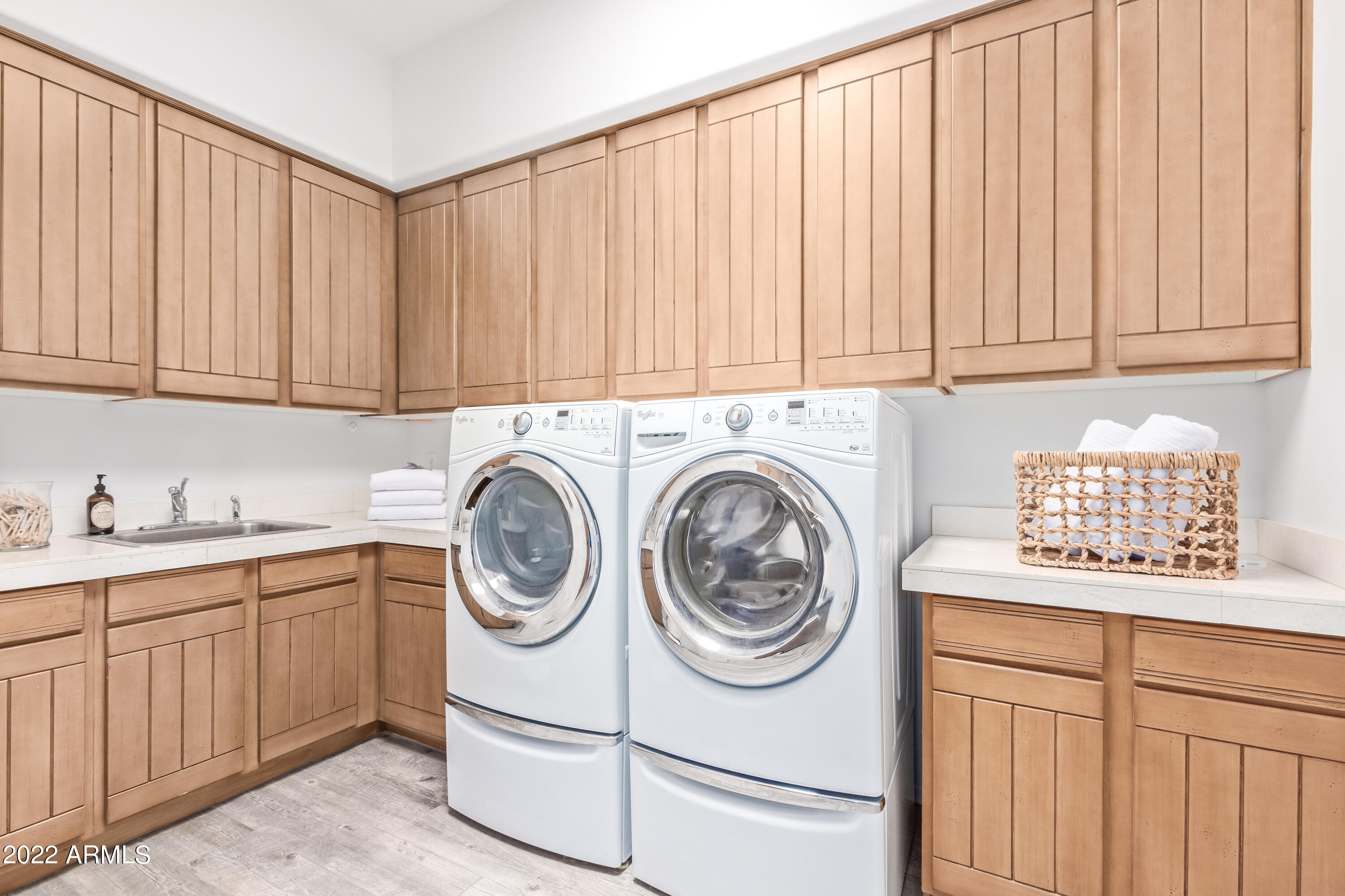 MERRILL CANTATIERRA LOT 1-49 PUT STS IND BEND WASH - Residential