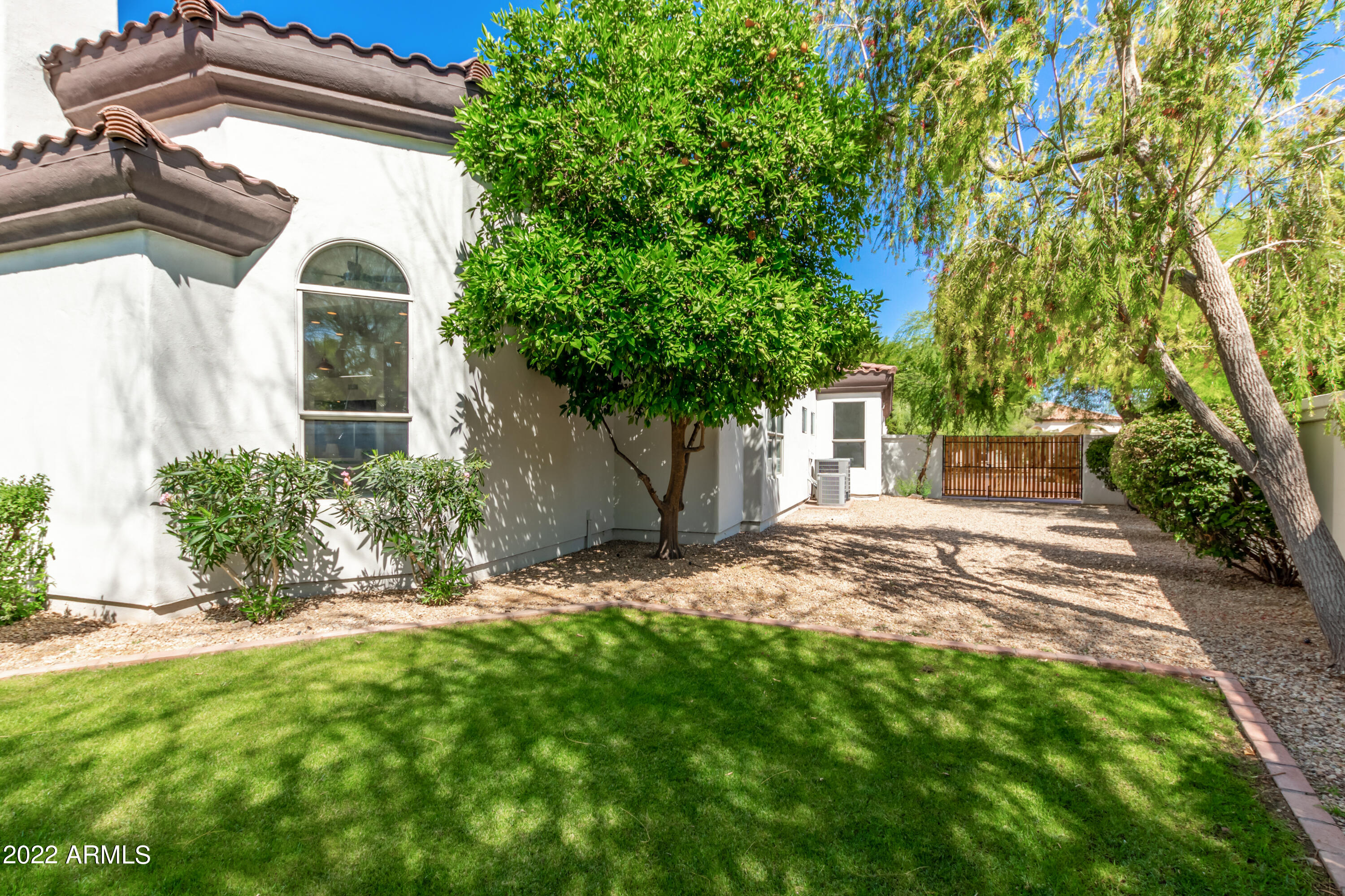 MERRILL CANTATIERRA LOT 1-49 PUT STS IND BEND WASH - Residential