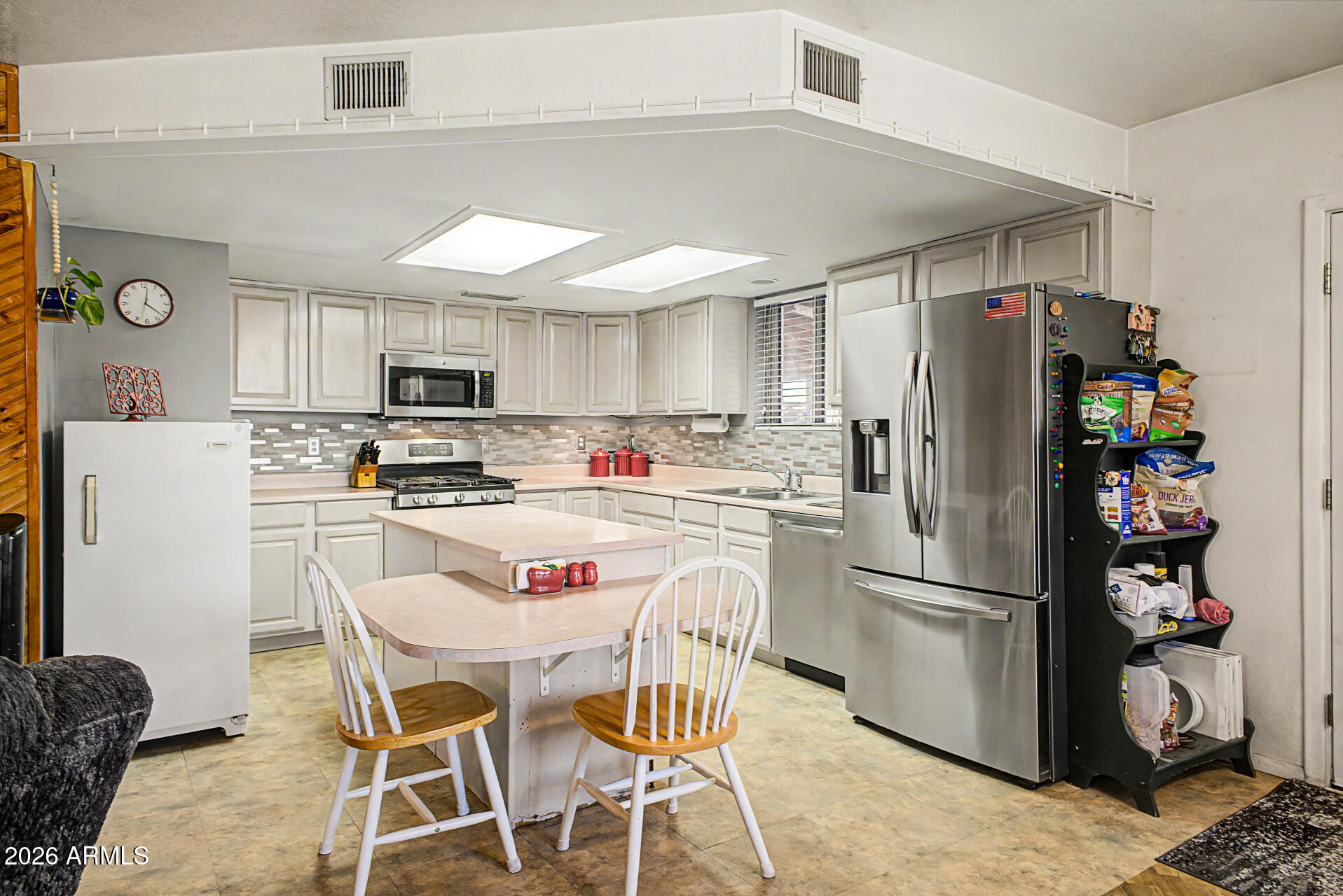 KNOLLS ESTATES LOTS 1-13 48-61 TR A - Residential