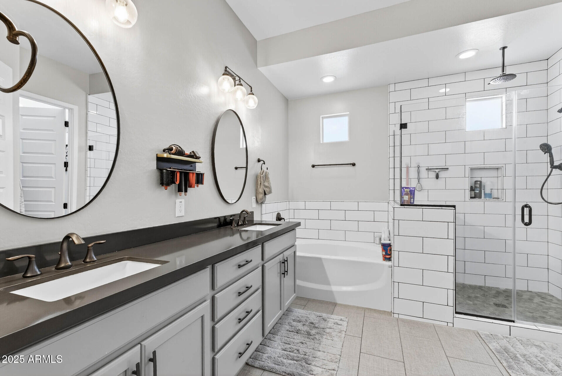 ARROYO SECO NORTH VILLAGE 1 UNIT 2 - Residential Lease