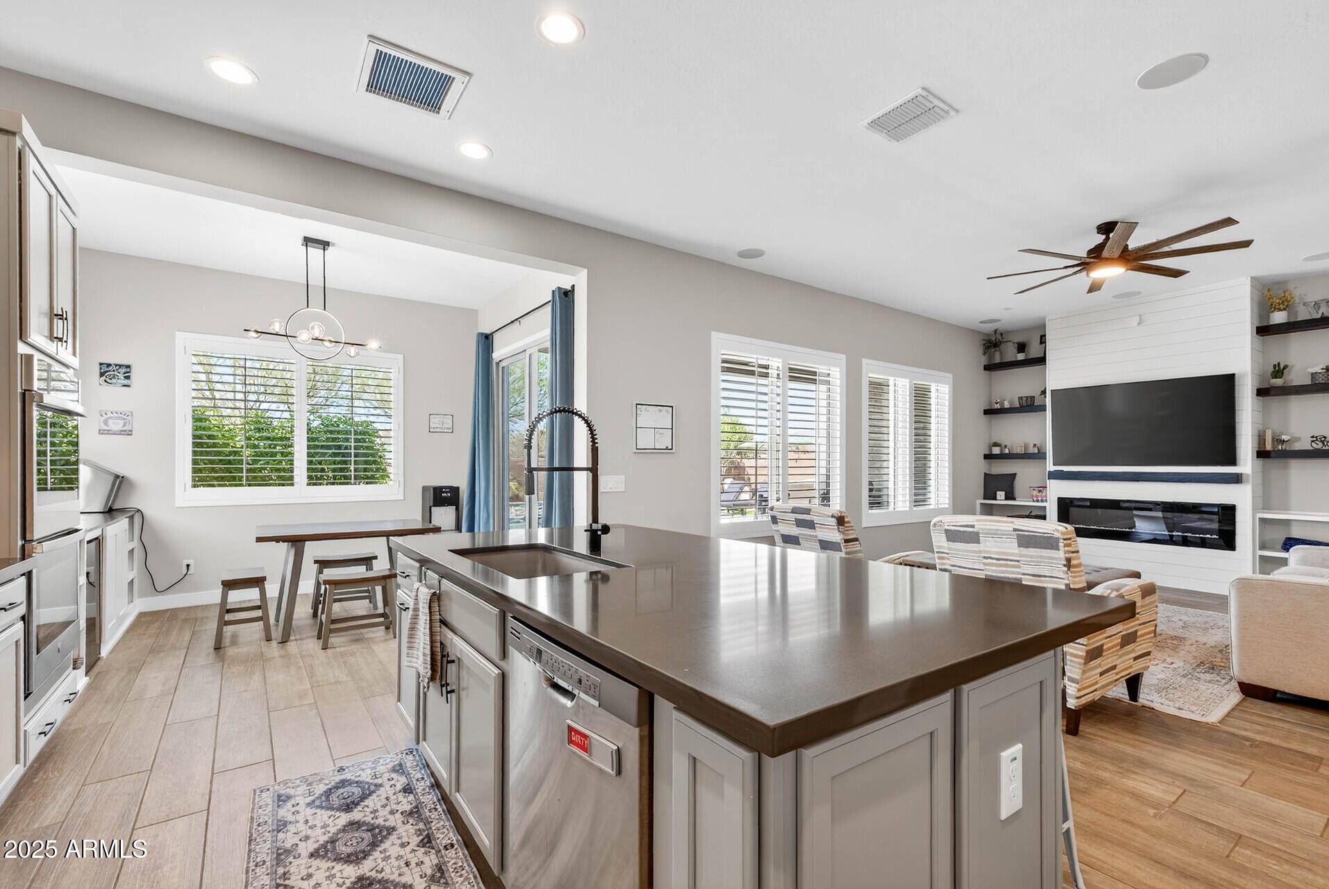 ARROYO SECO NORTH VILLAGE 1 UNIT 2 - Residential Lease