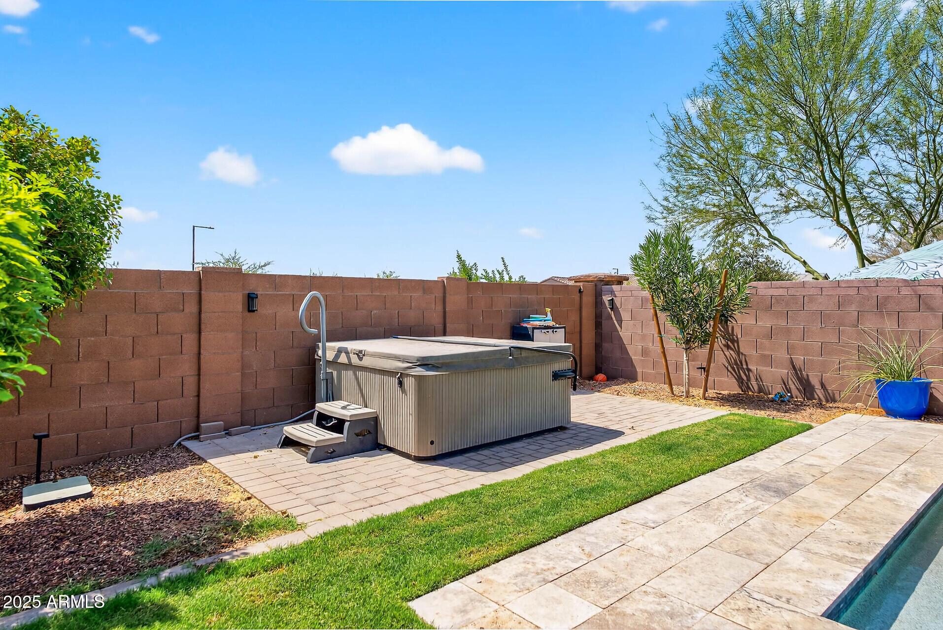 ARROYO SECO NORTH VILLAGE 1 UNIT 2 - Residential Lease