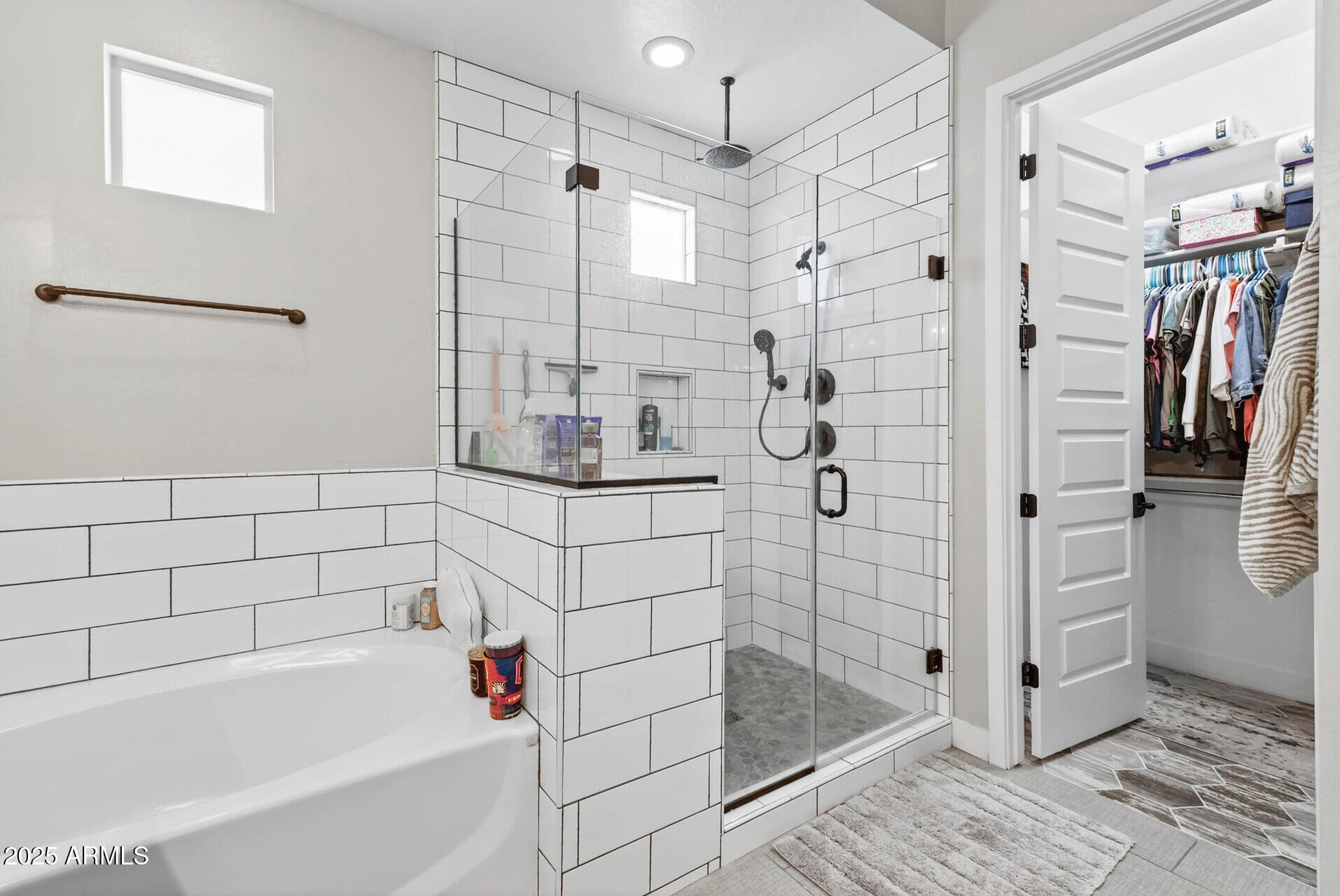 ARROYO SECO NORTH VILLAGE 1 UNIT 2 - Residential Lease