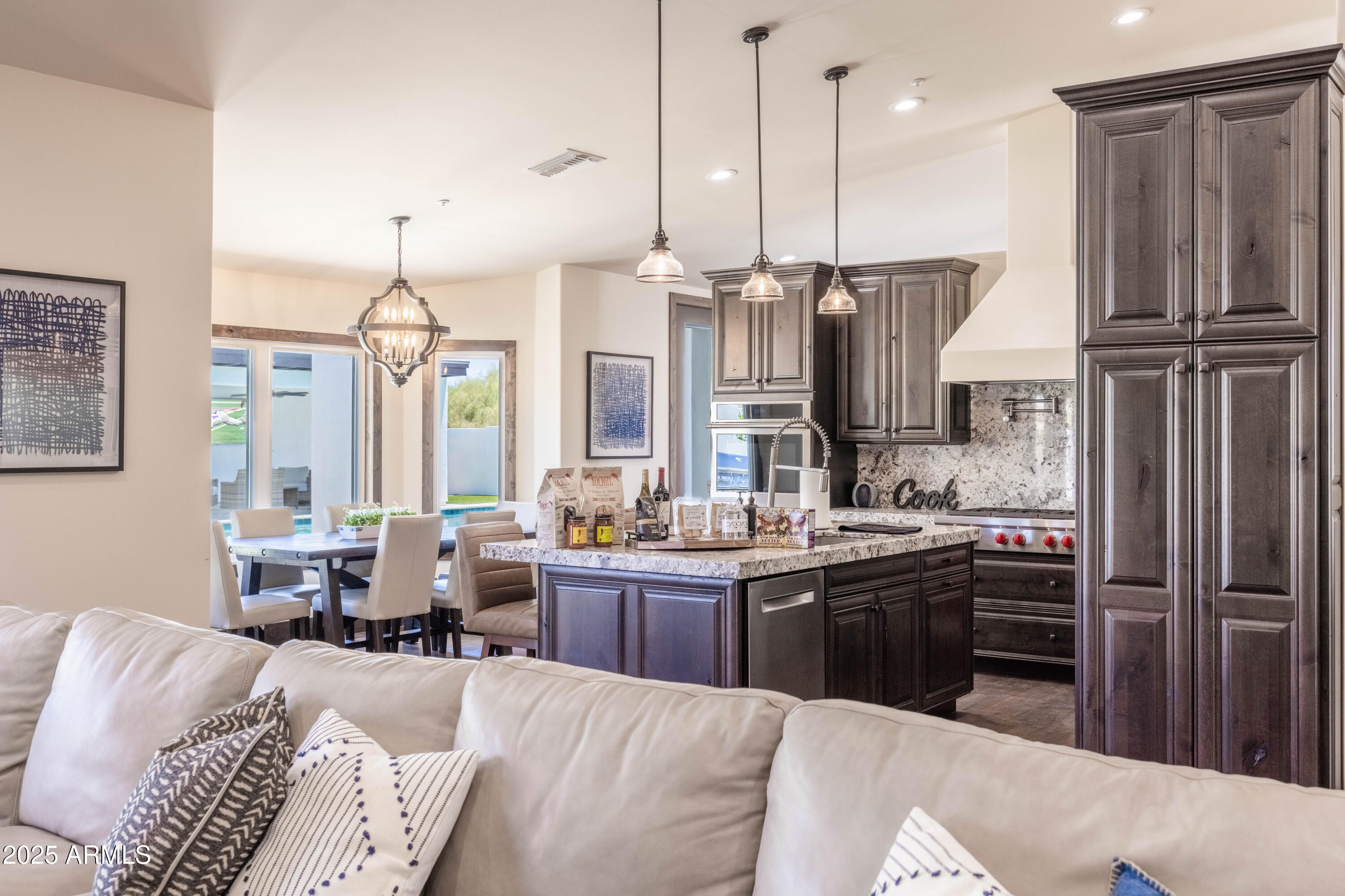 PARADISE HEIGHTS - Residential