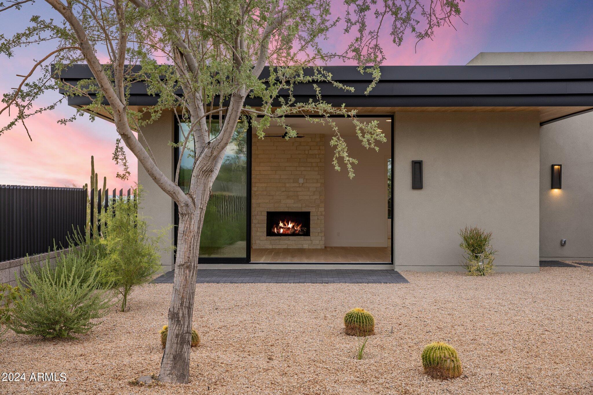 SOLITUDE - Residential