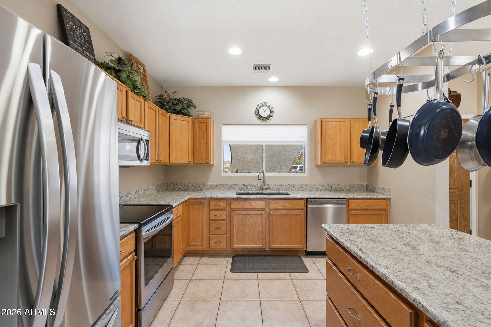 ARIZONA CITY UNIT TWELVE LOT 517 - Residential
