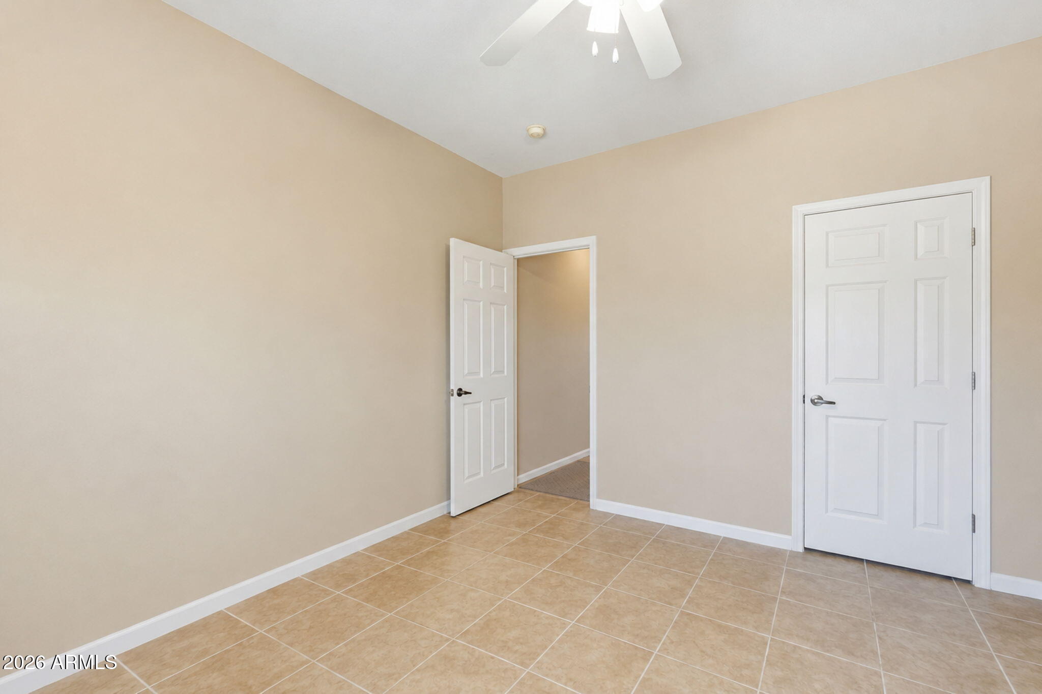 ARIZONA CITY UNIT TWELVE LOT 517 - Residential