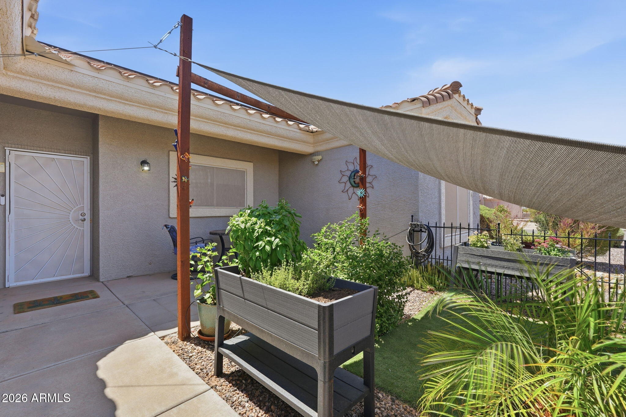 ARIZONA CITY UNIT TWELVE LOT 517 - Residential