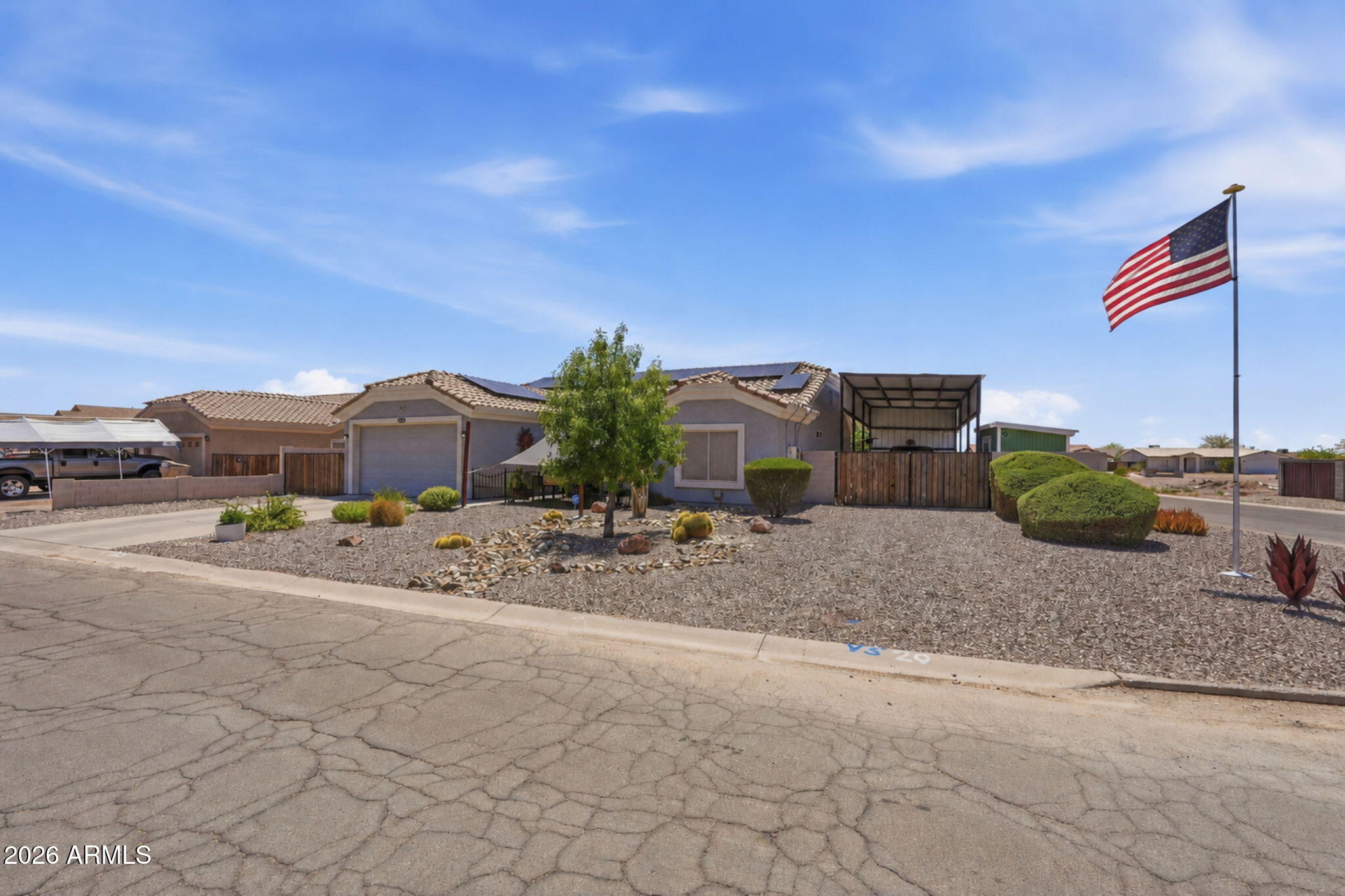 ARIZONA CITY UNIT TWELVE LOT 517 - Residential
