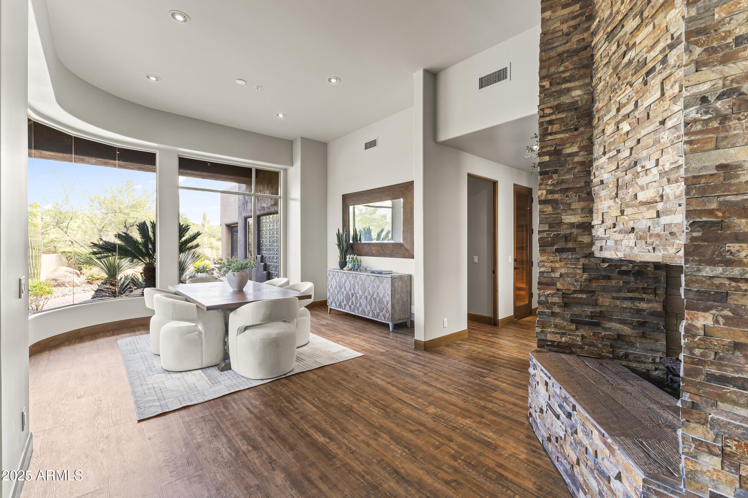 DESERT MOUNTAIN - Residential