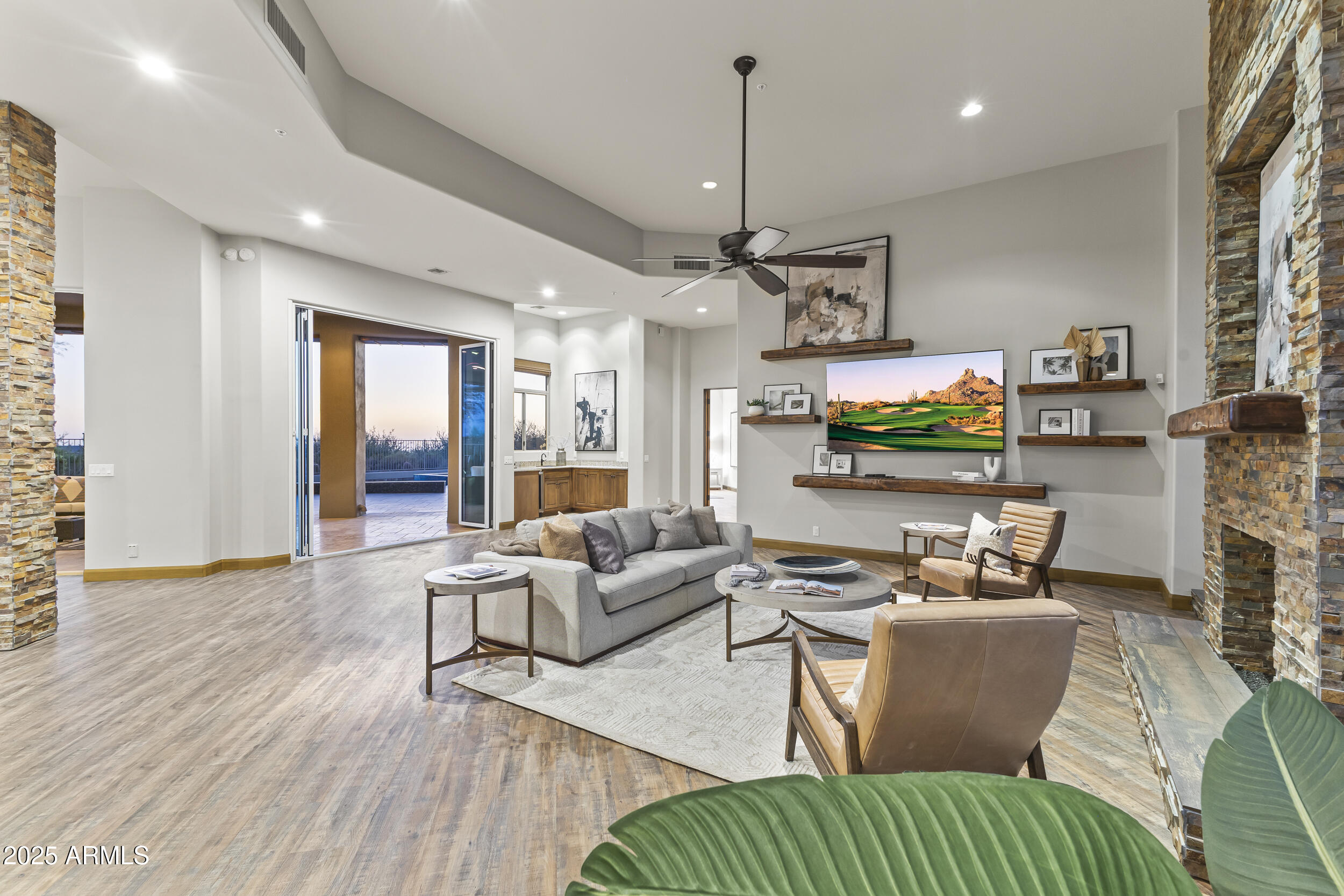 DESERT MOUNTAIN - Residential
