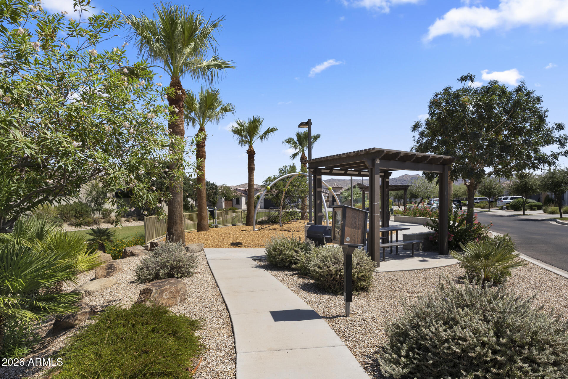 SOUTHERN ENCLAVE - Residential
