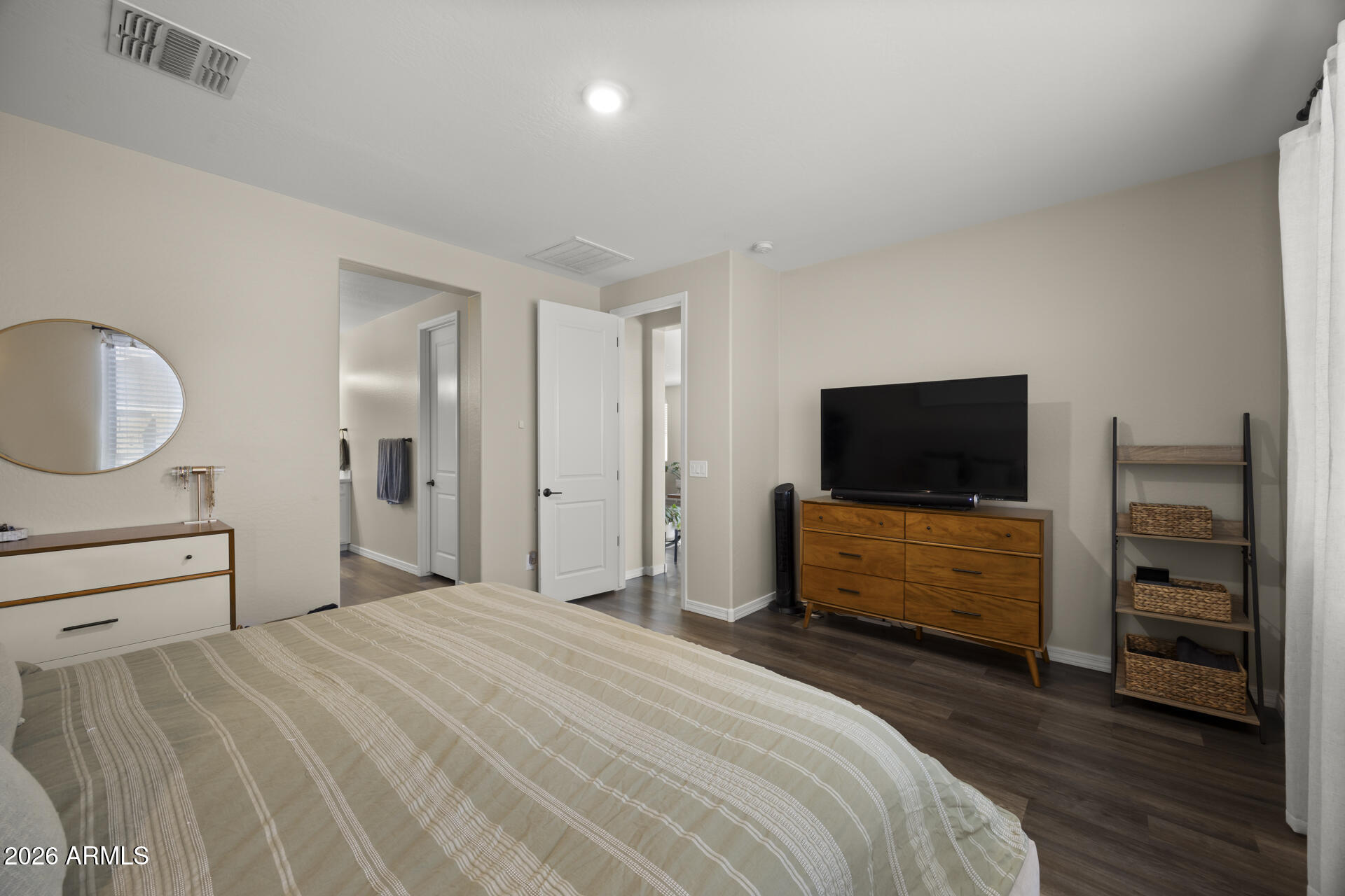 SOUTHERN ENCLAVE - Residential