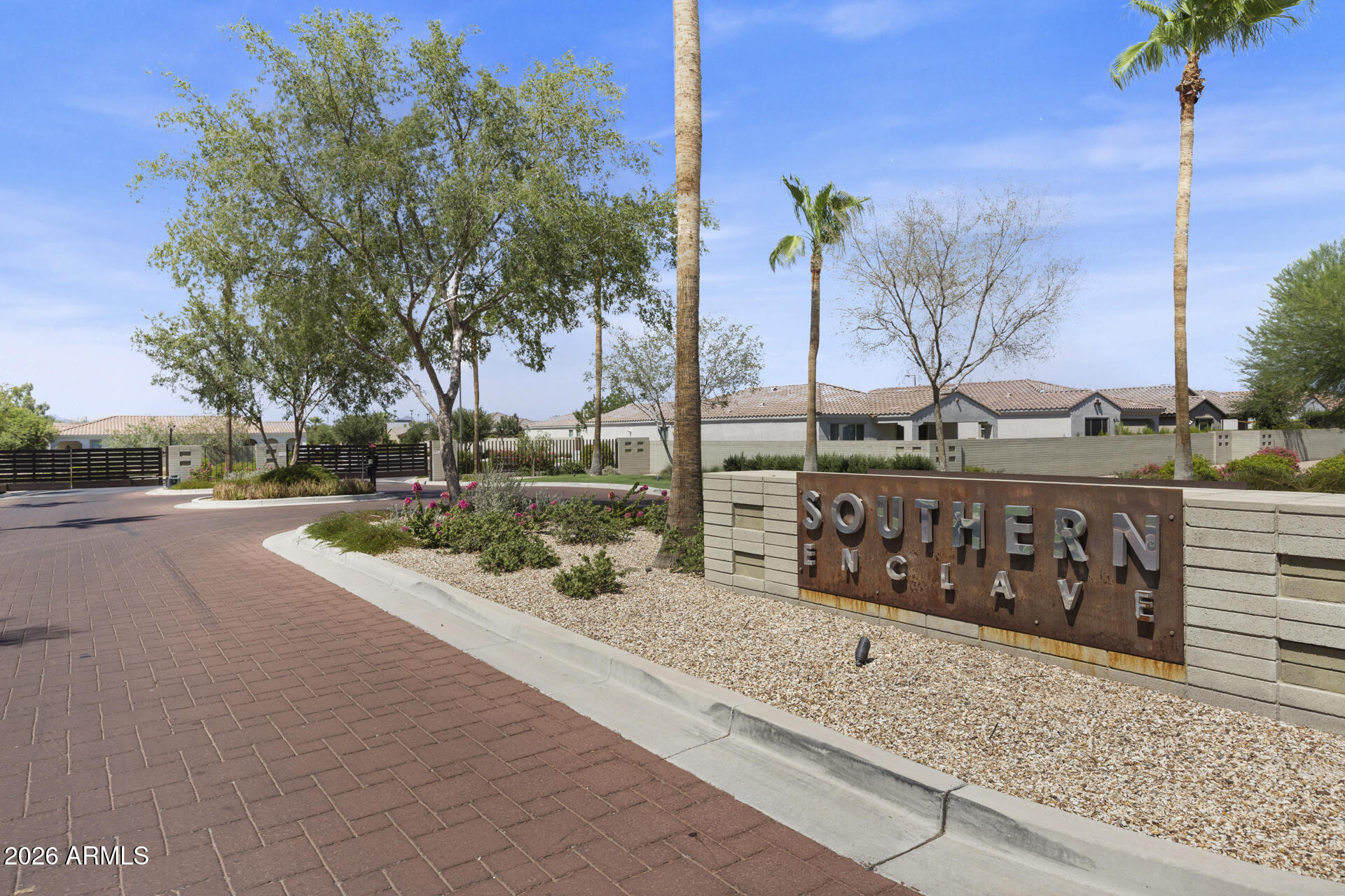 SOUTHERN ENCLAVE - Residential