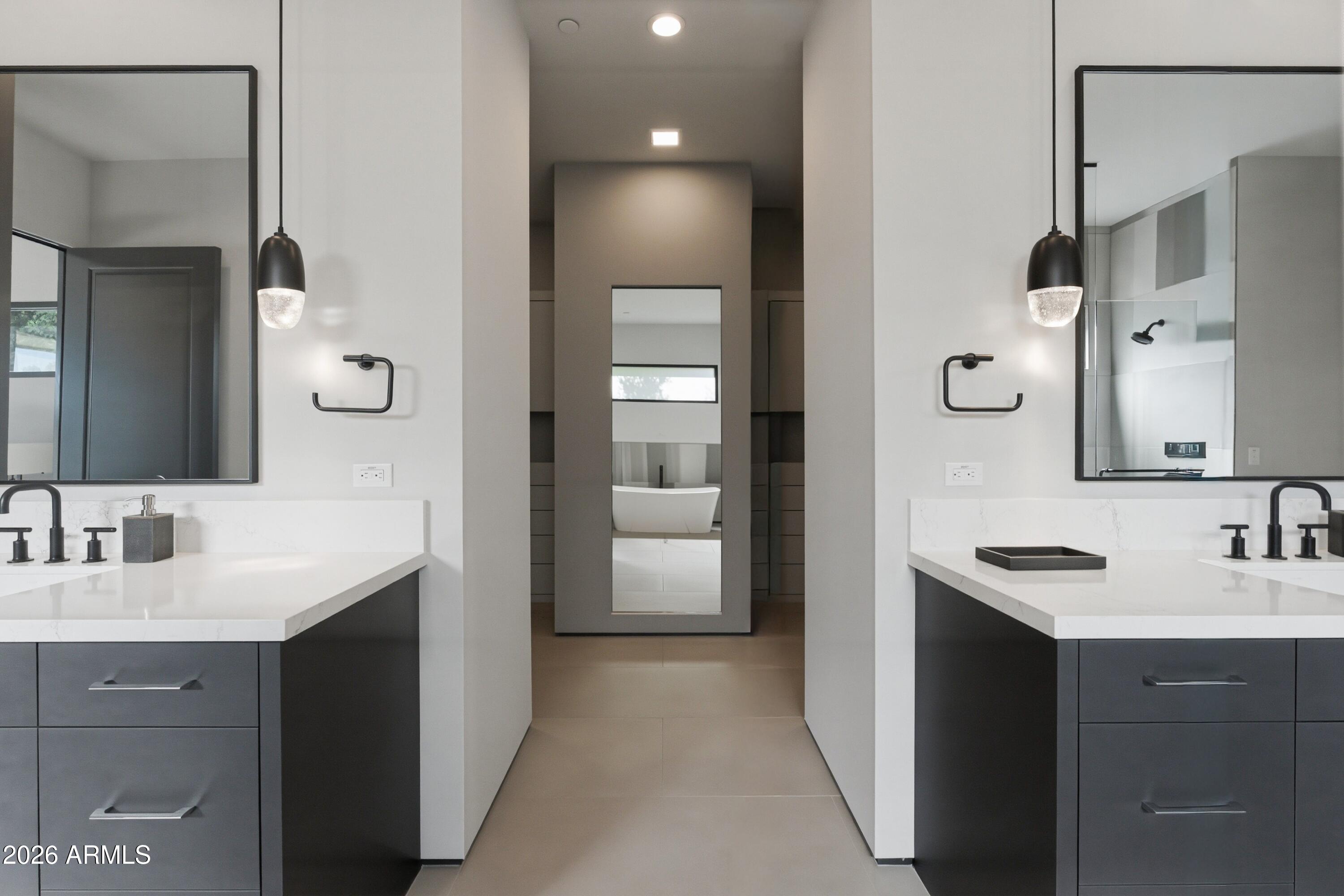 IRONWOOD GOLF VILLAS - Residential
