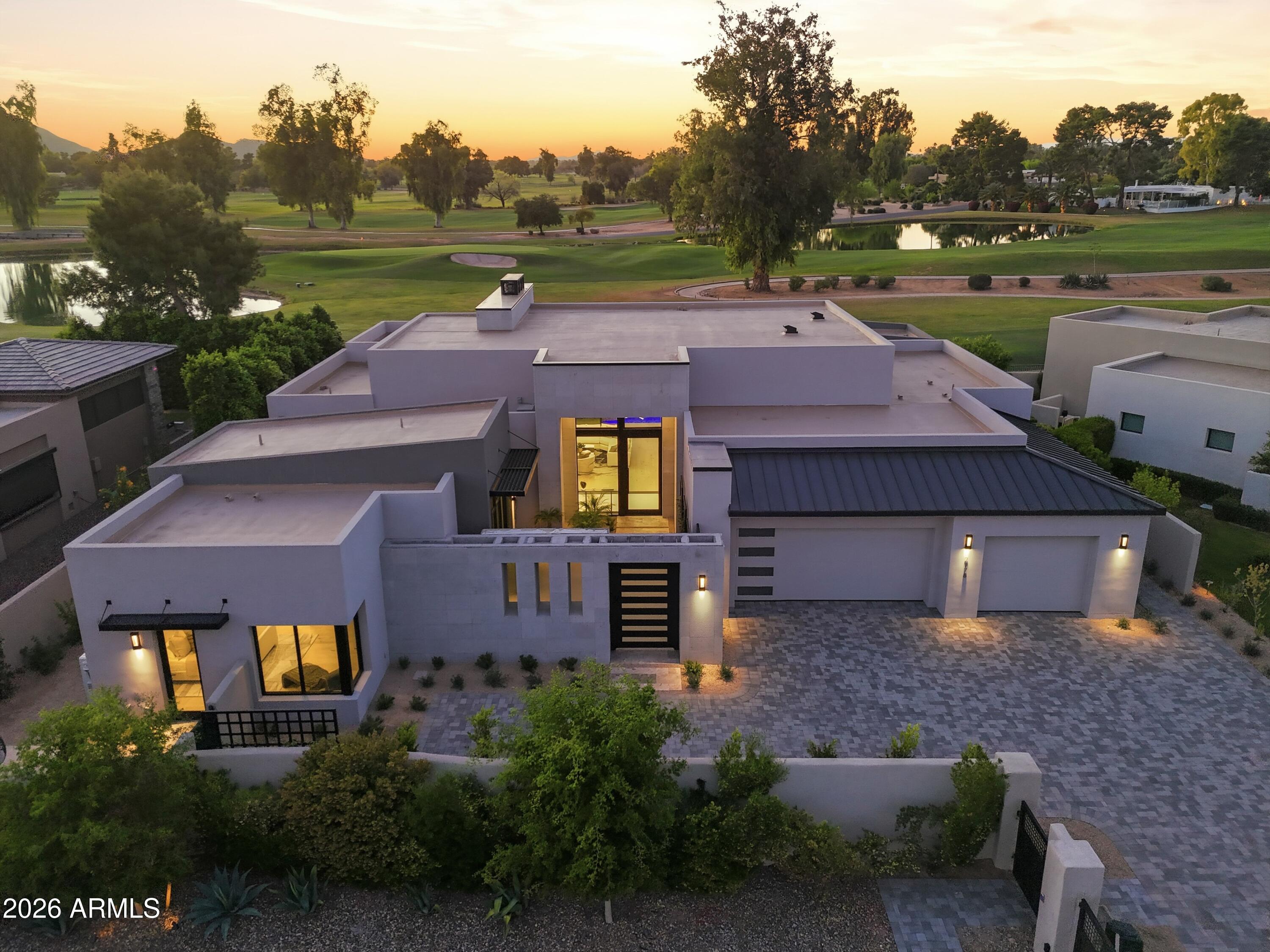 IRONWOOD GOLF VILLAS - Residential