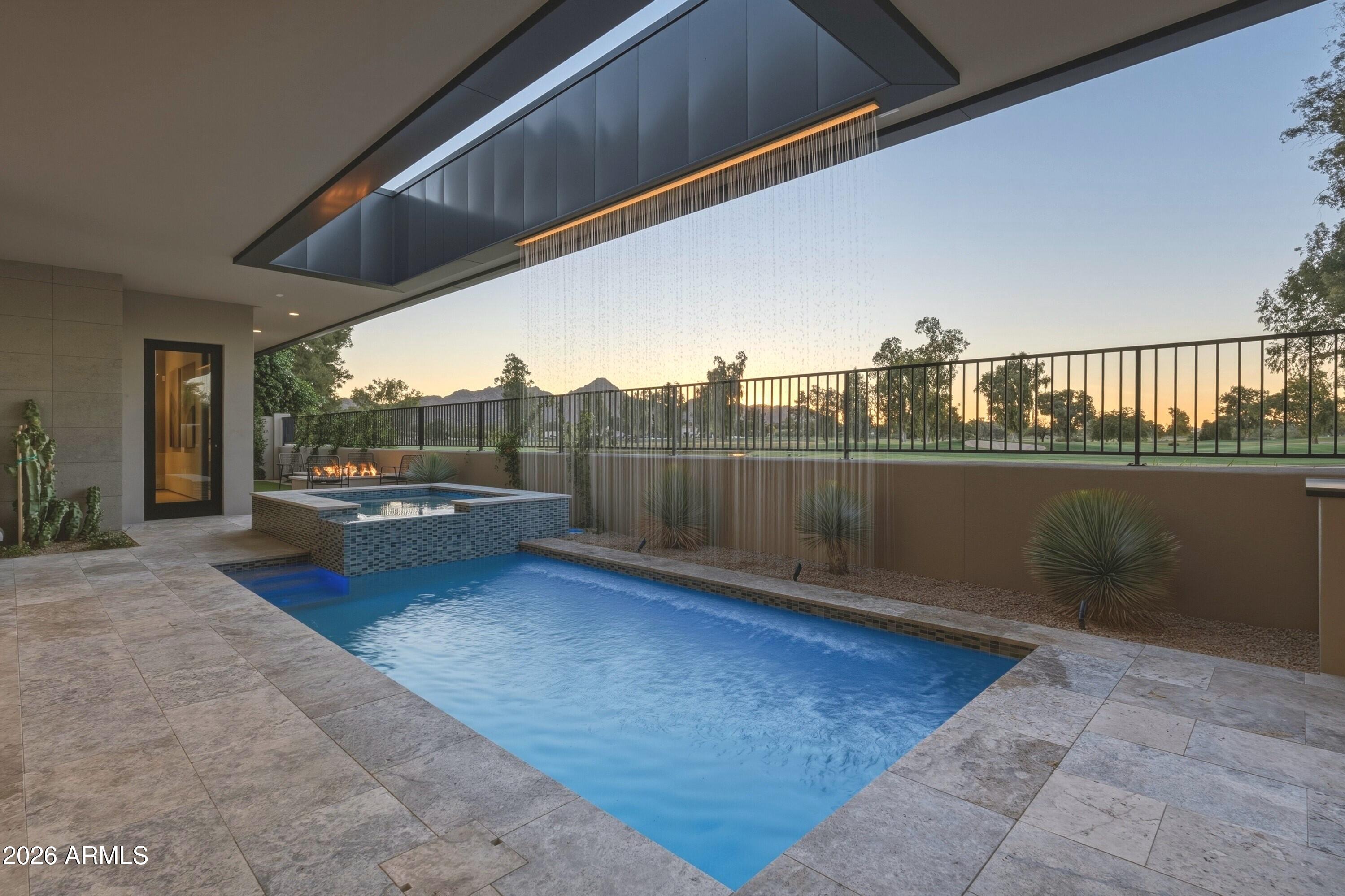 IRONWOOD GOLF VILLAS - Residential