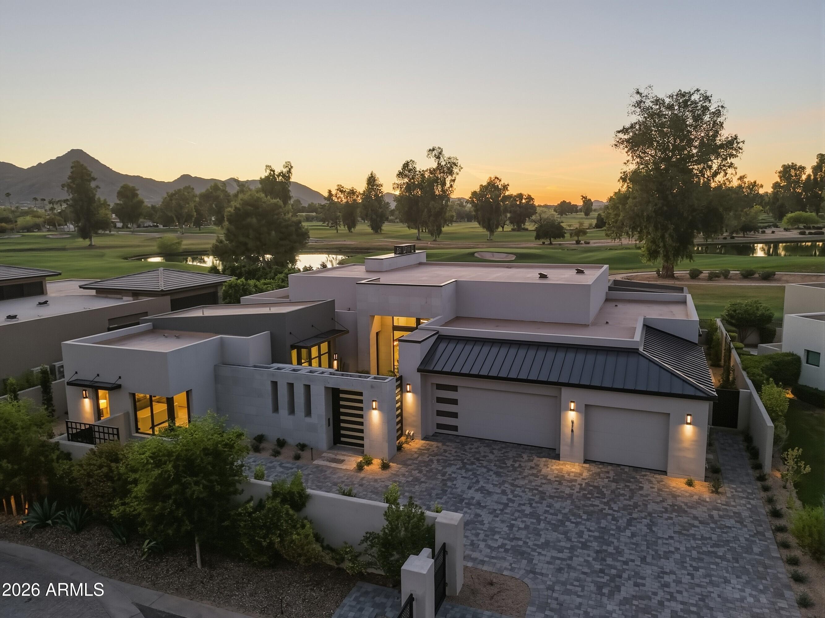 IRONWOOD GOLF VILLAS - Residential