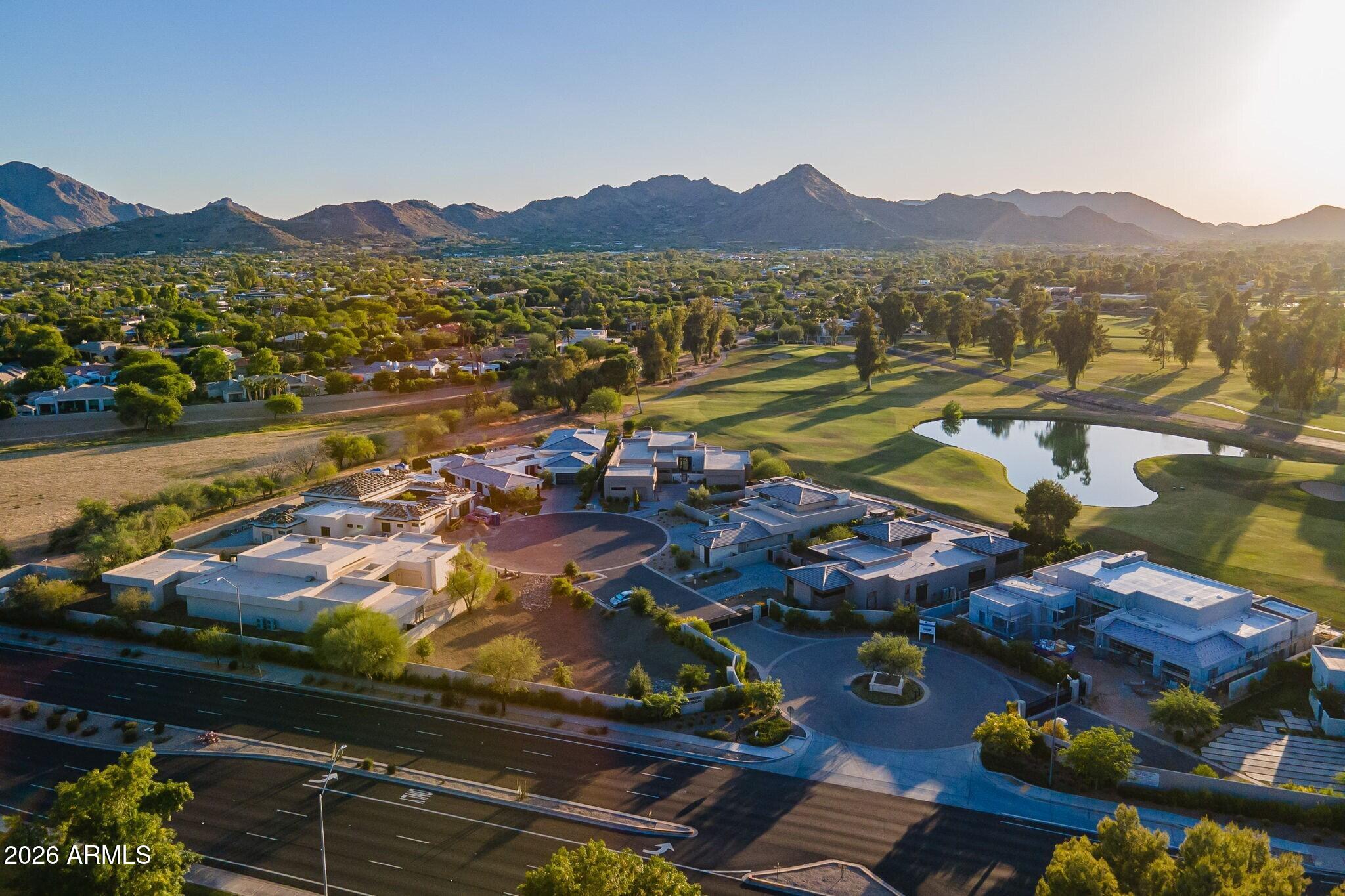 IRONWOOD GOLF VILLAS - Residential