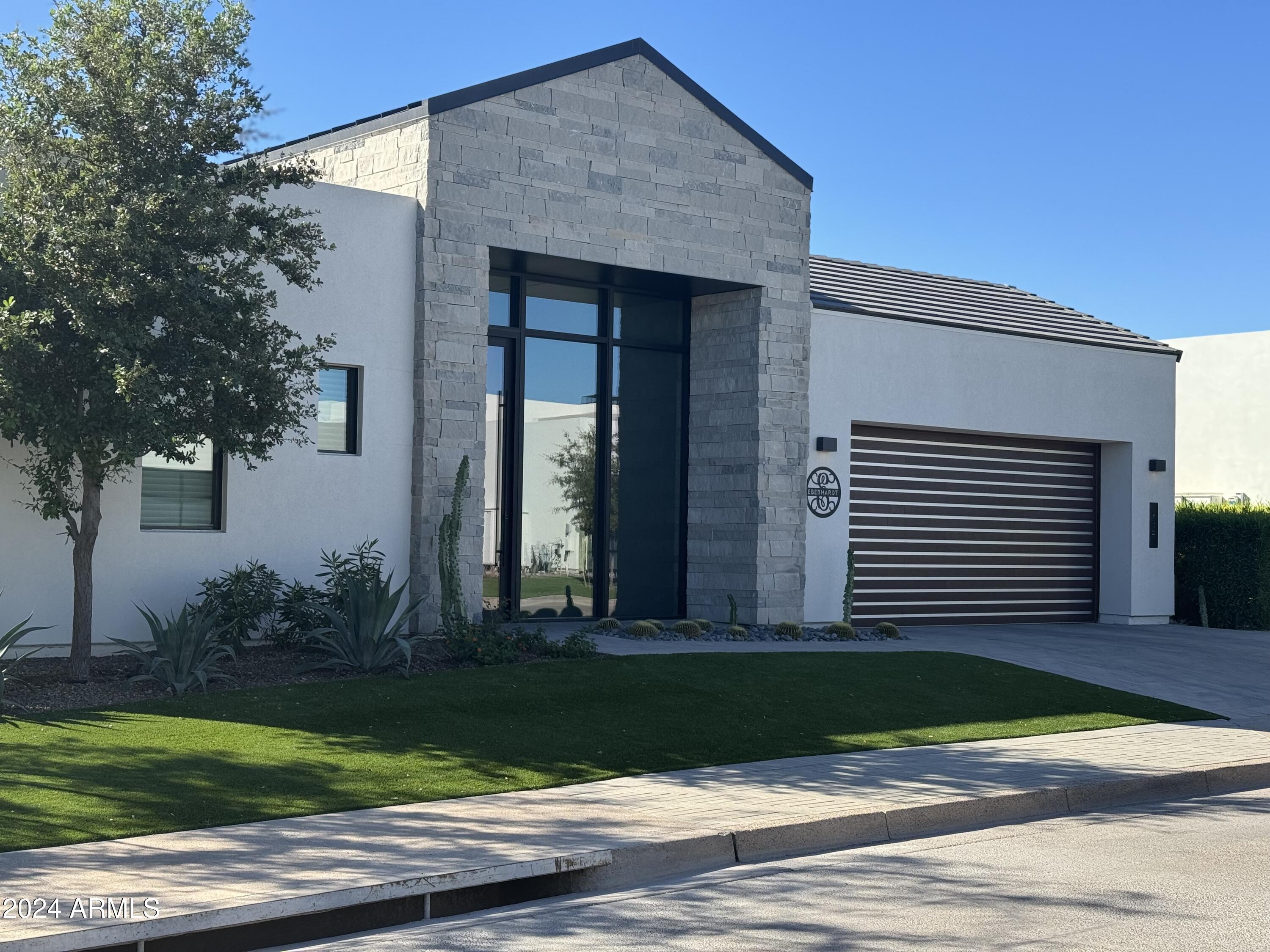 RITZ-CARLTON PARCEL B - Residential
