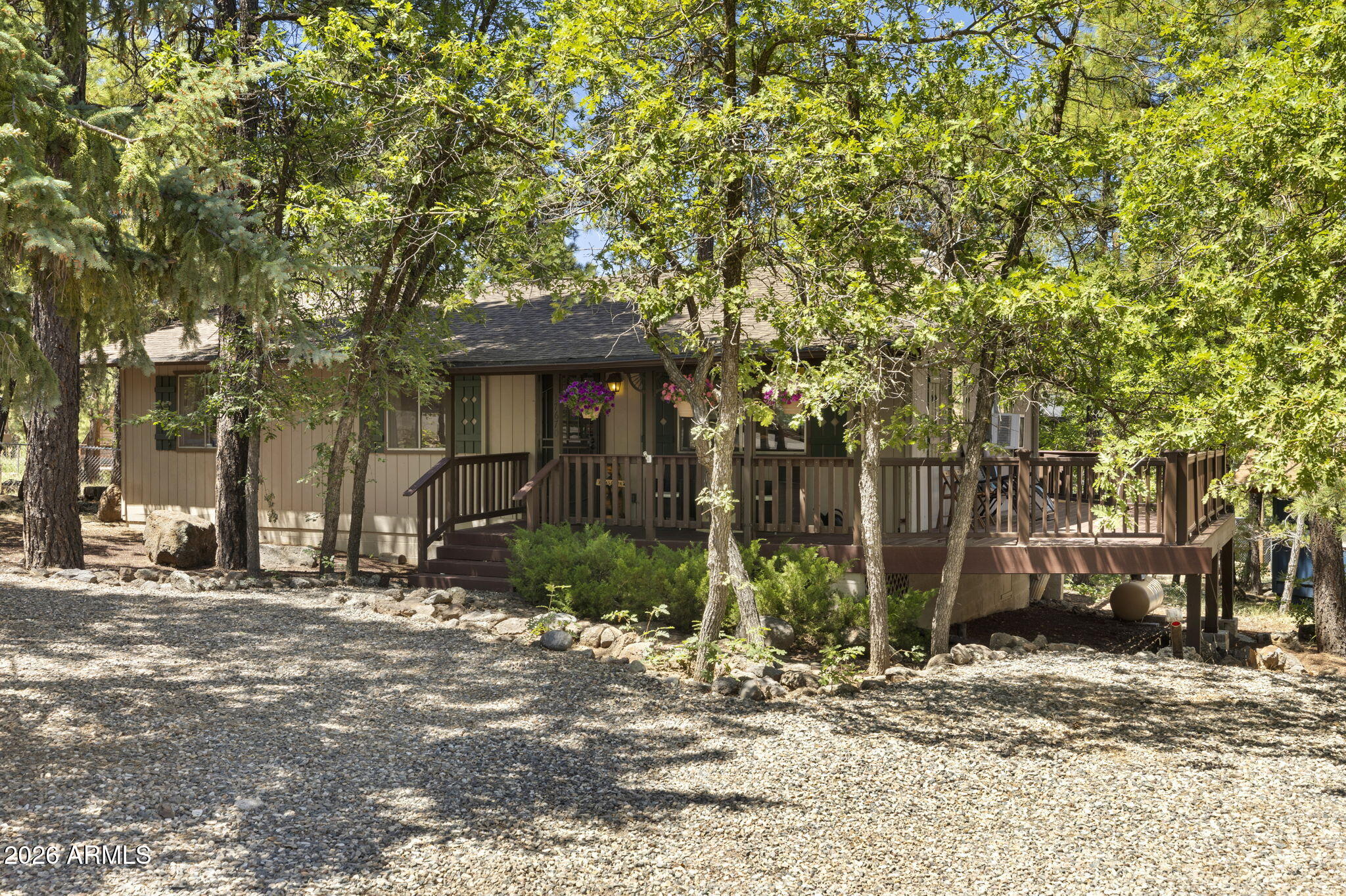 PINEWOOD 14 - Residential
