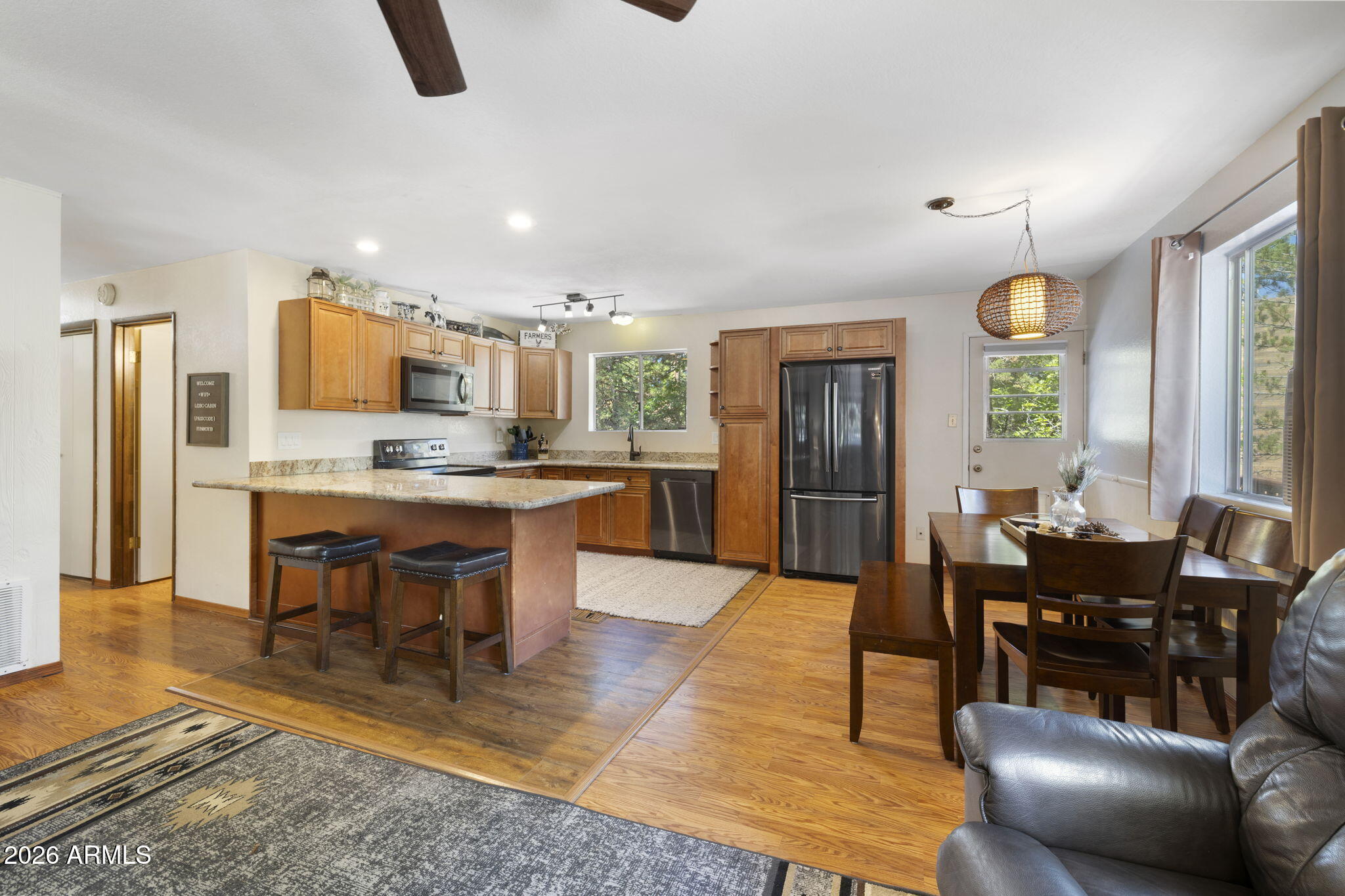 PINEWOOD 14 - Residential
