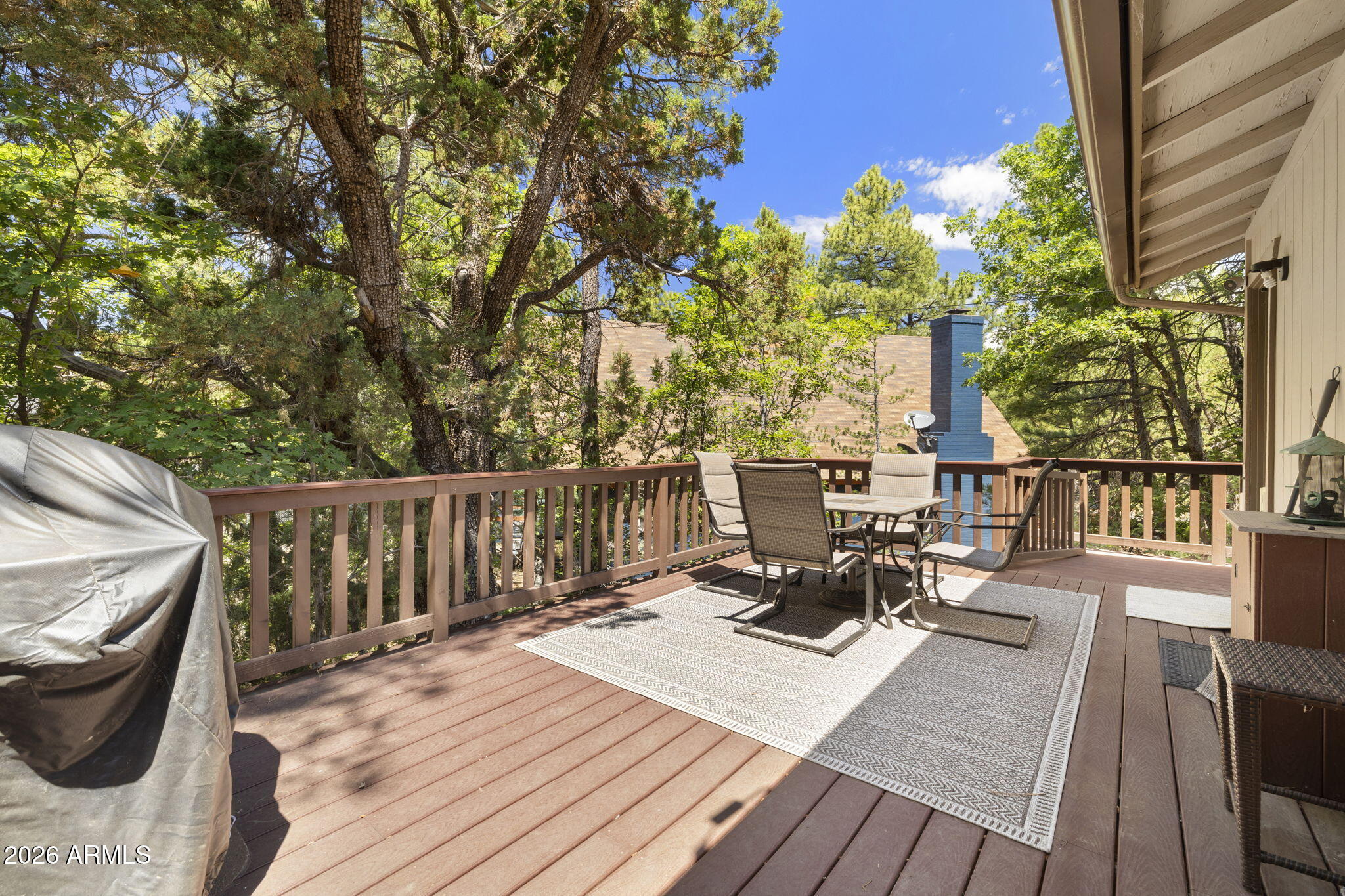 PINEWOOD 14 - Residential