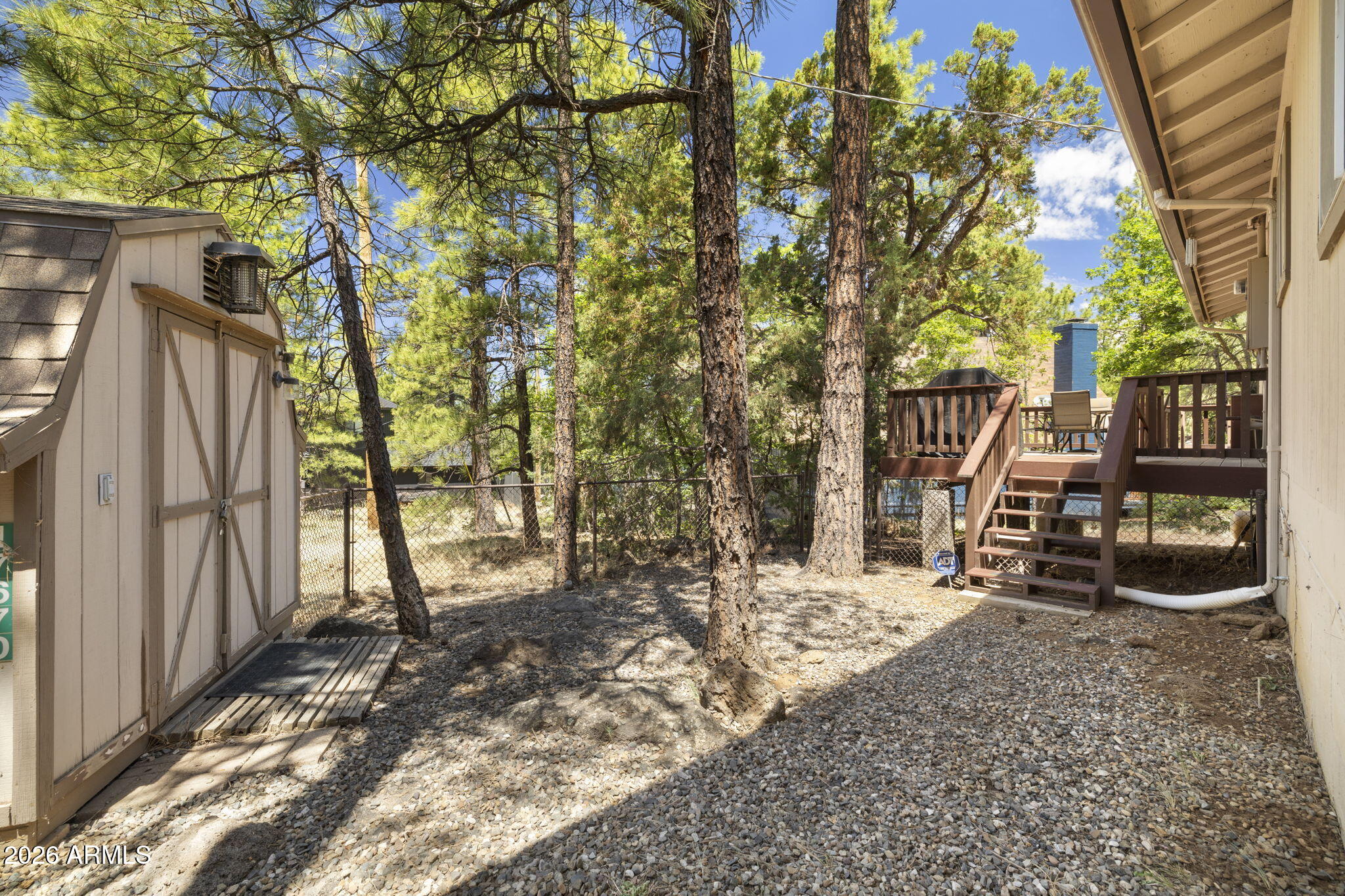 PINEWOOD 14 - Residential