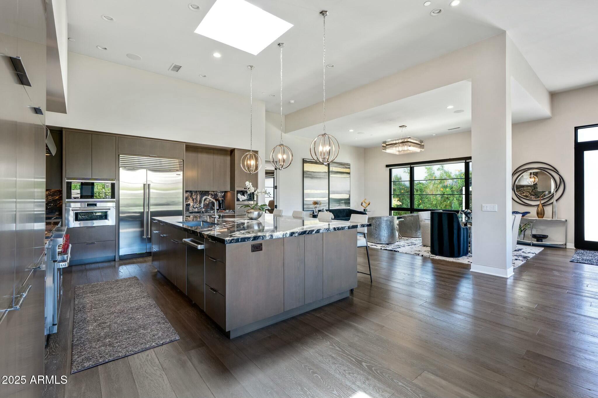 MOUNTAIN SHADOWS RESORT ESTATES - Residential