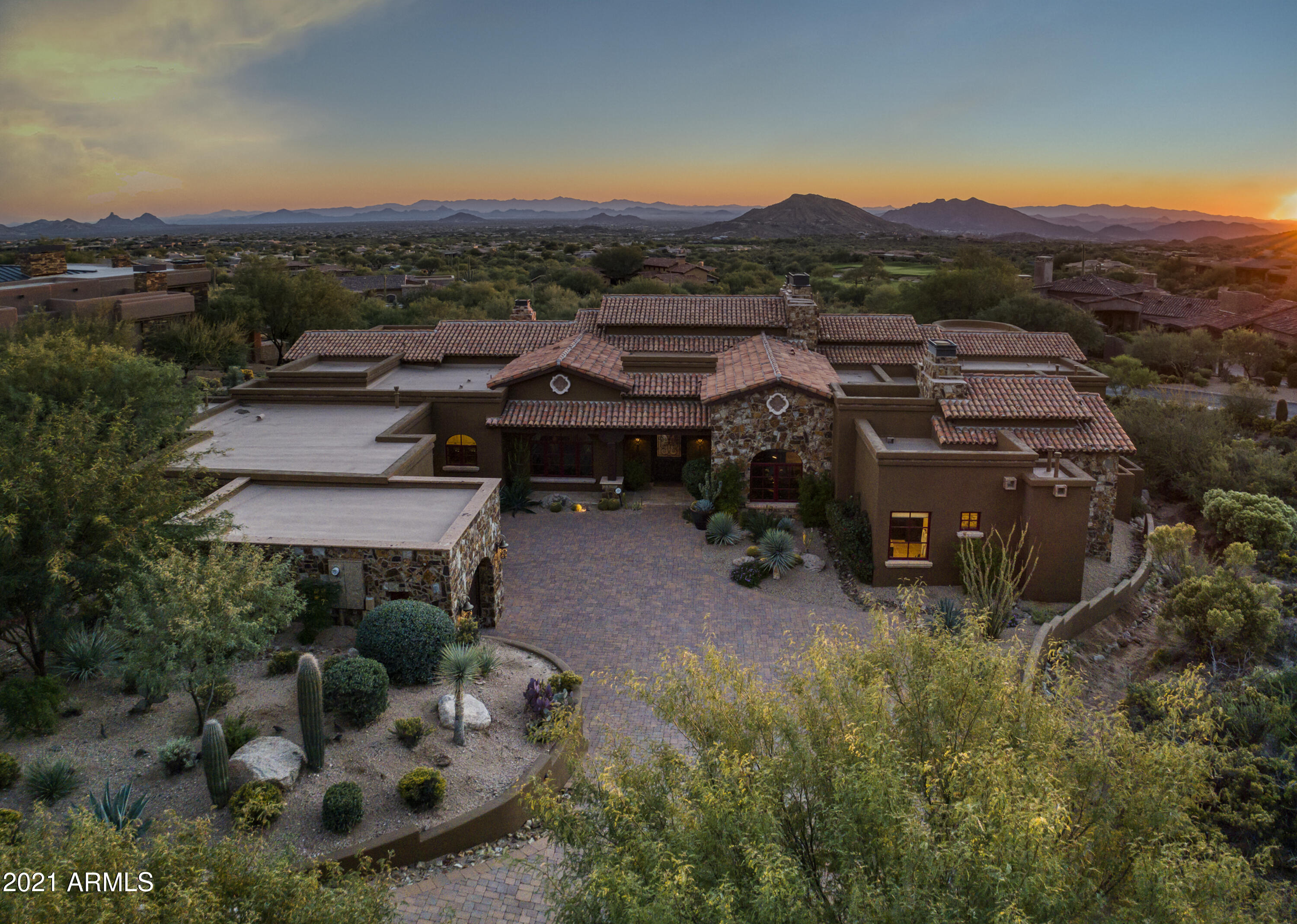 DESERT MOUNTAIN PHASE 3 UNIT 30 VILLAGE LOST STAR - Residential