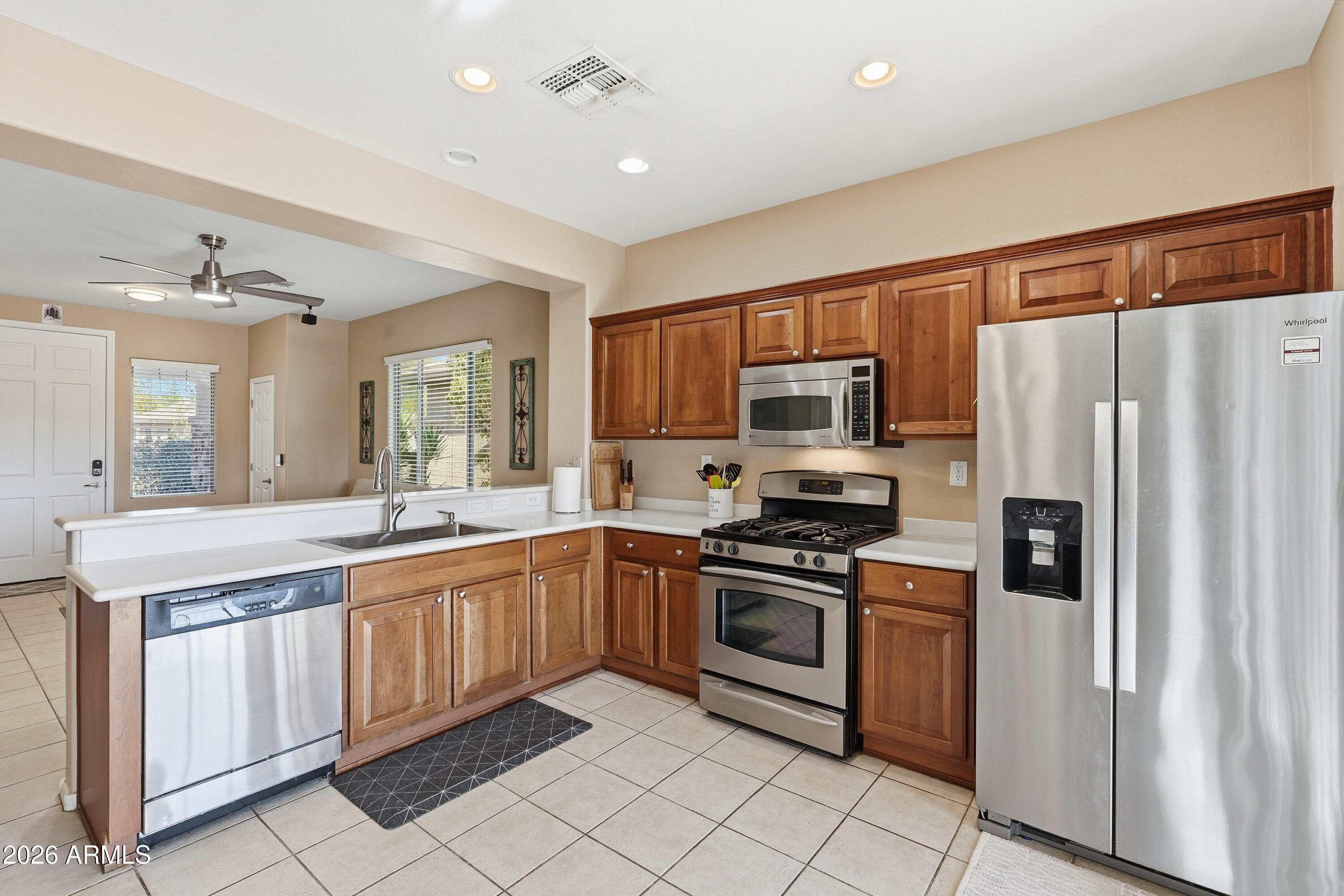 ANTHEM UNIT 32 - Residential