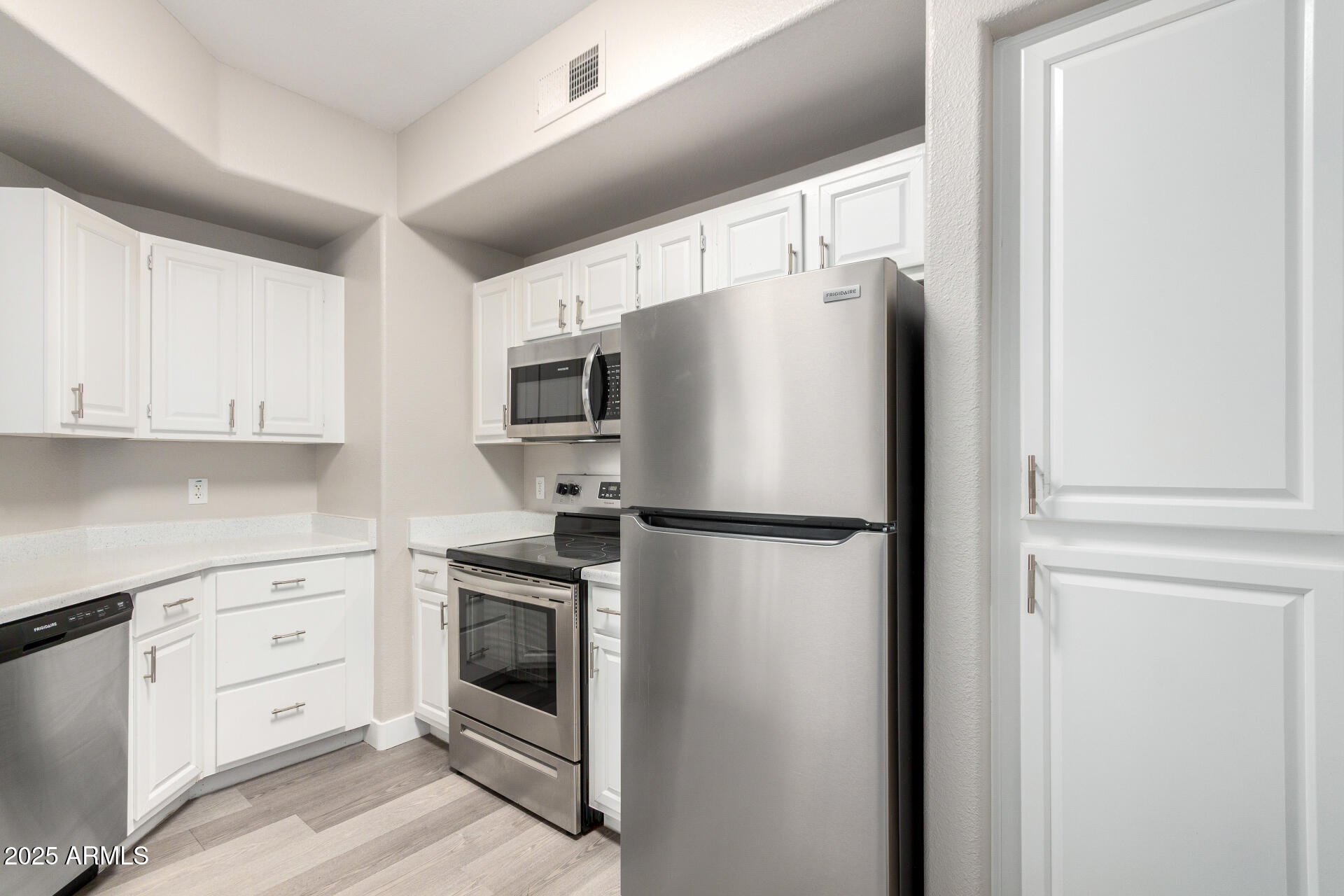 FOUR PEAKS VISTA CONDOMINIUM - Residential