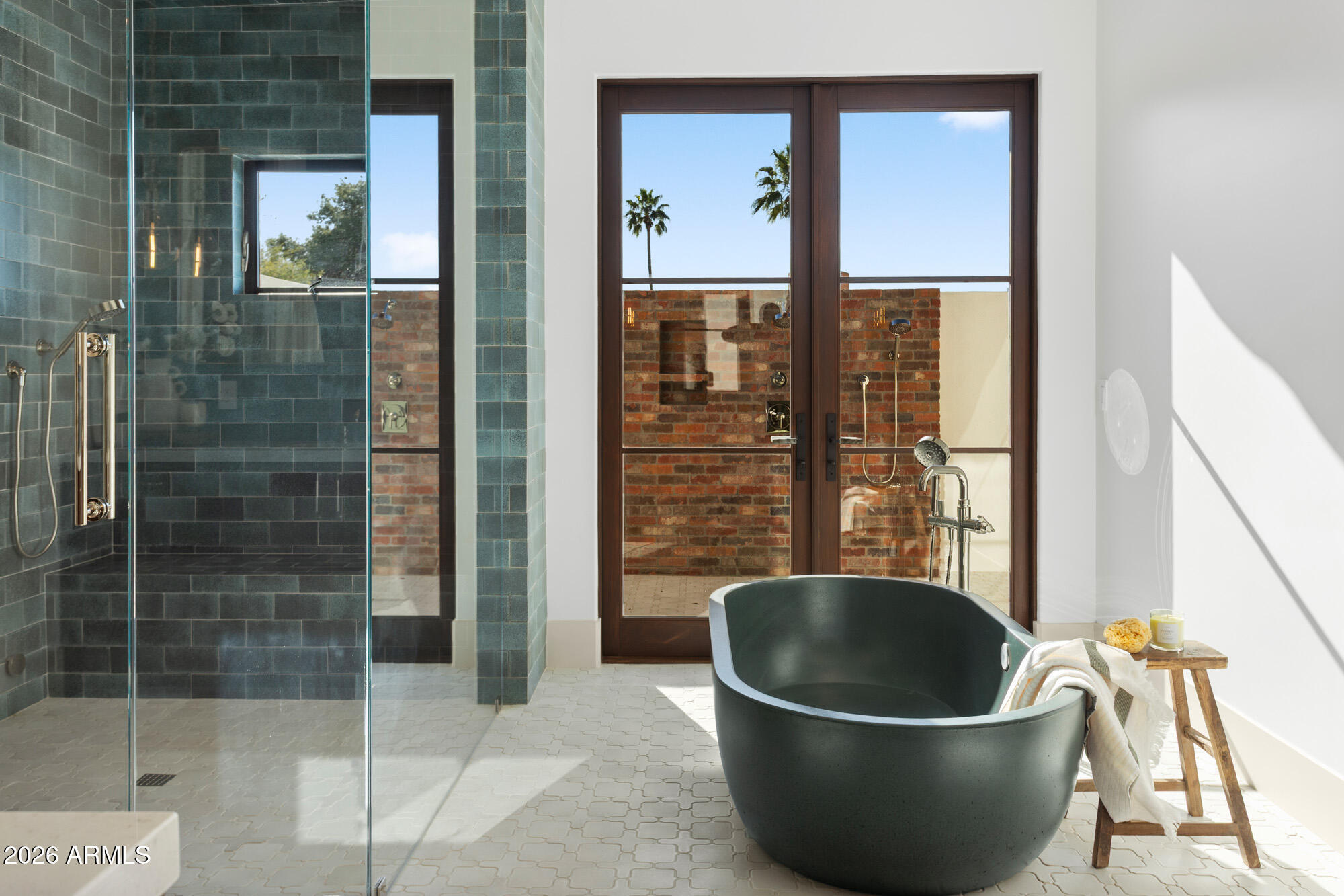 CAMELBACK SIERRA - Residential