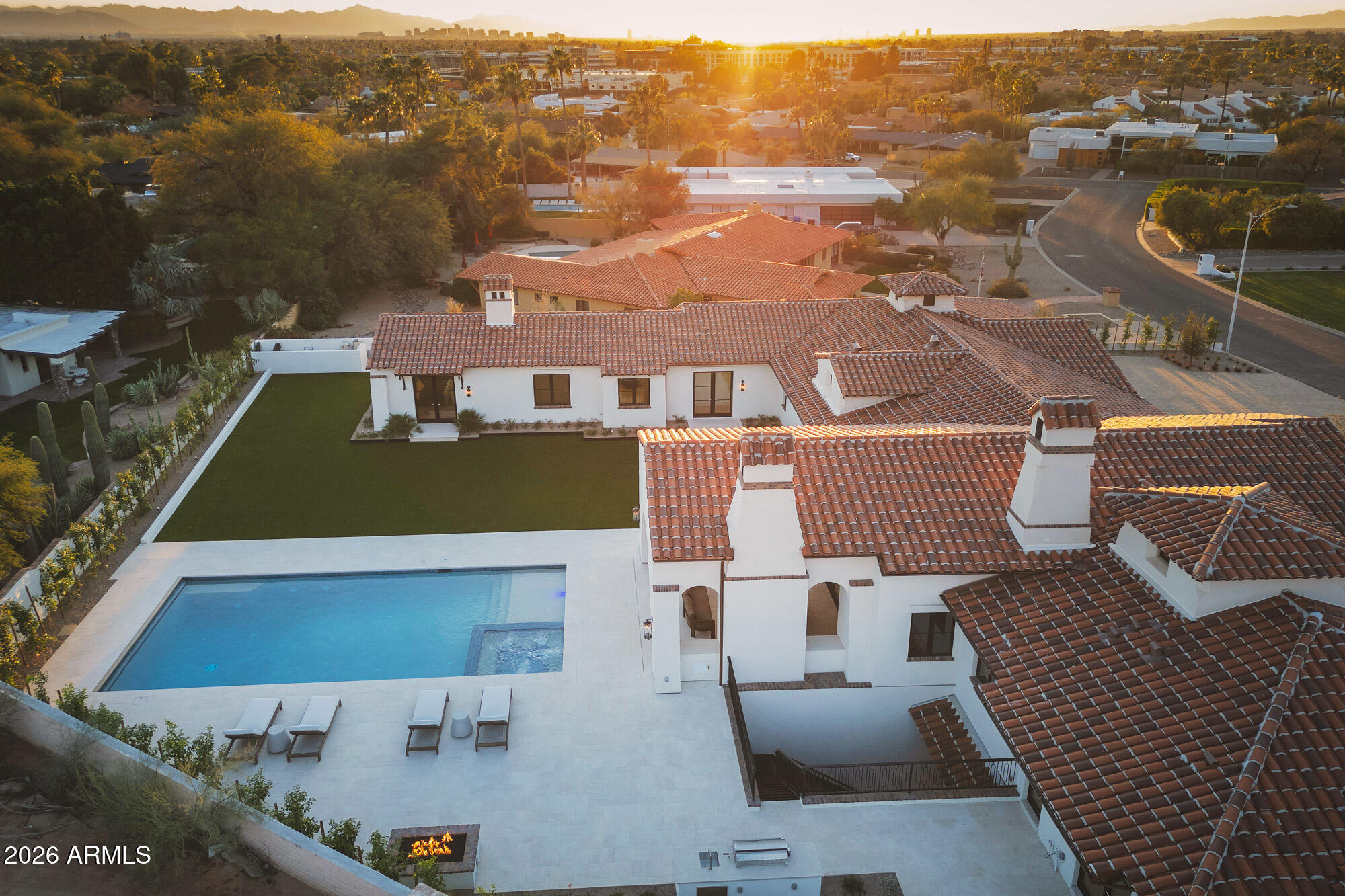 CAMELBACK SIERRA - Residential