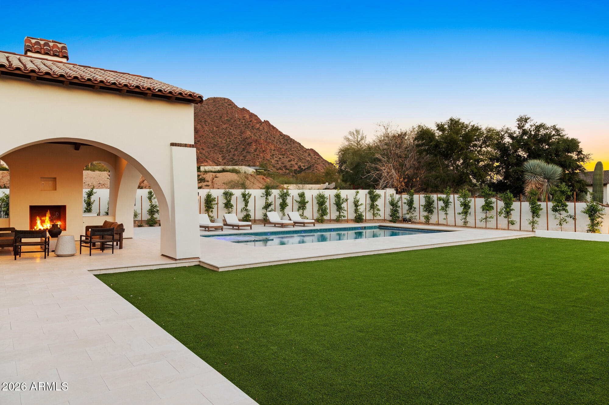 CAMELBACK SIERRA - Residential