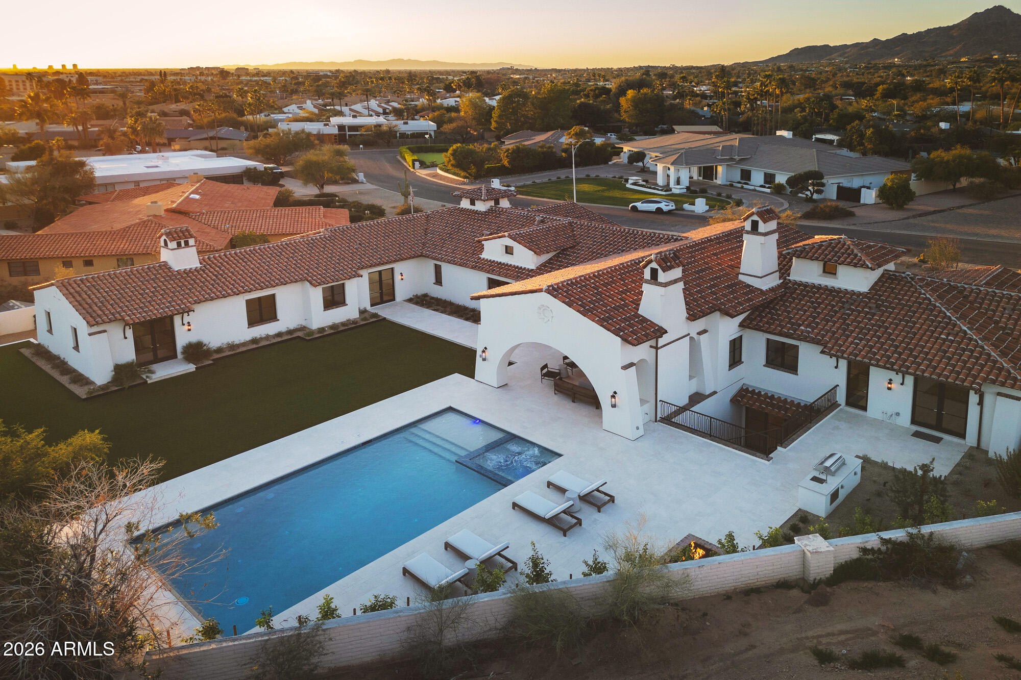 CAMELBACK SIERRA - Residential