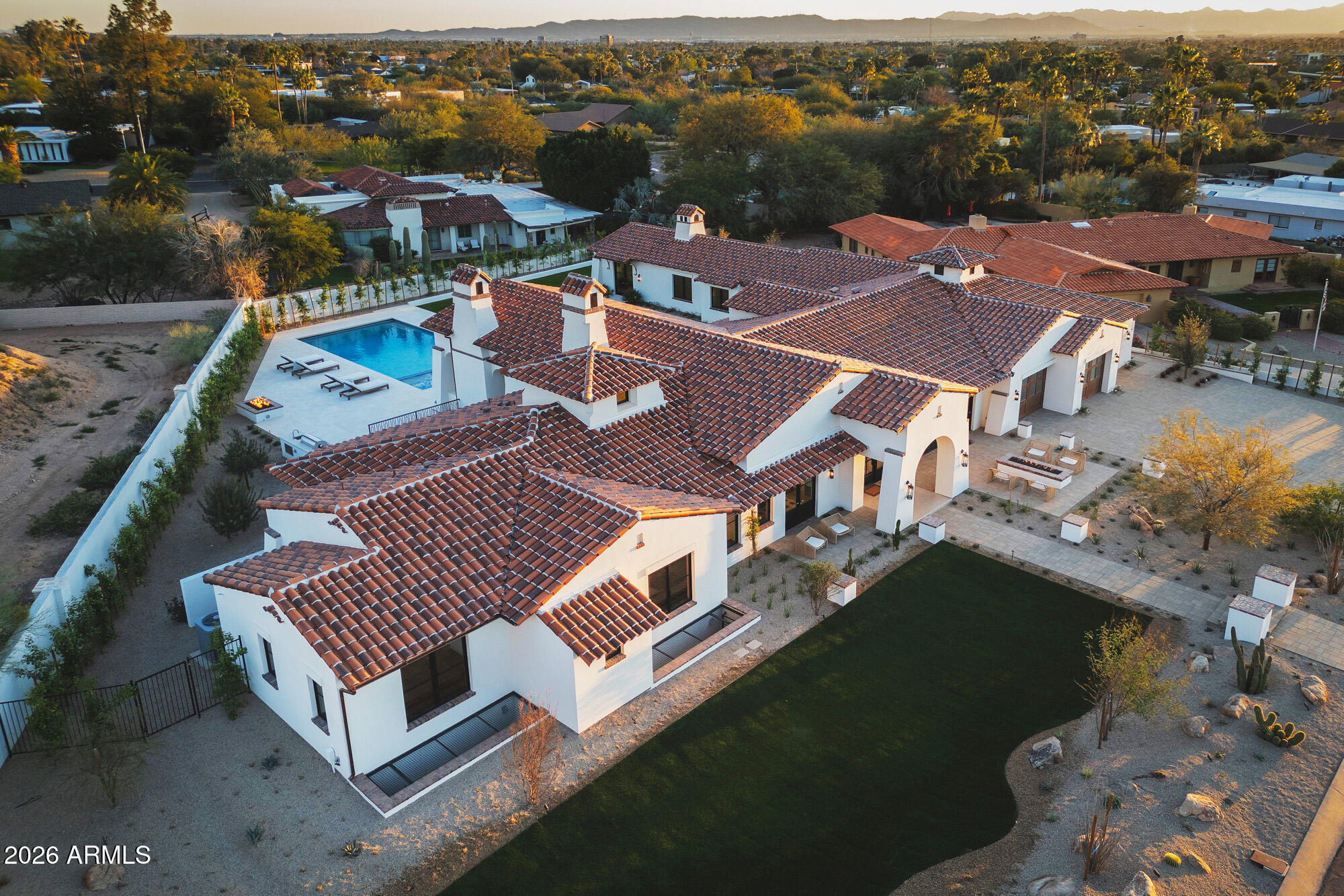 CAMELBACK SIERRA - Residential