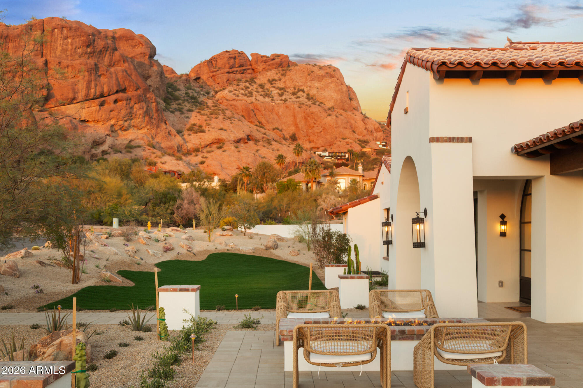 CAMELBACK SIERRA - Residential