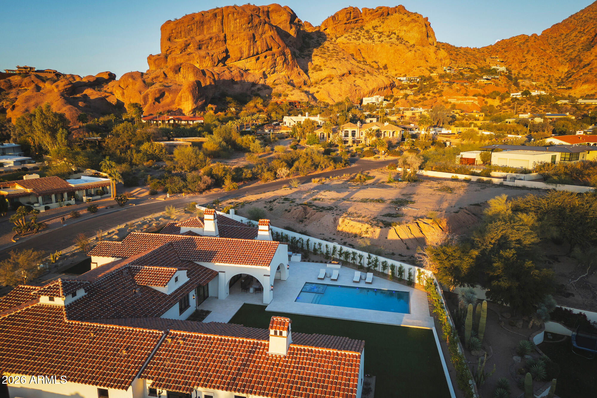 CAMELBACK SIERRA - Residential