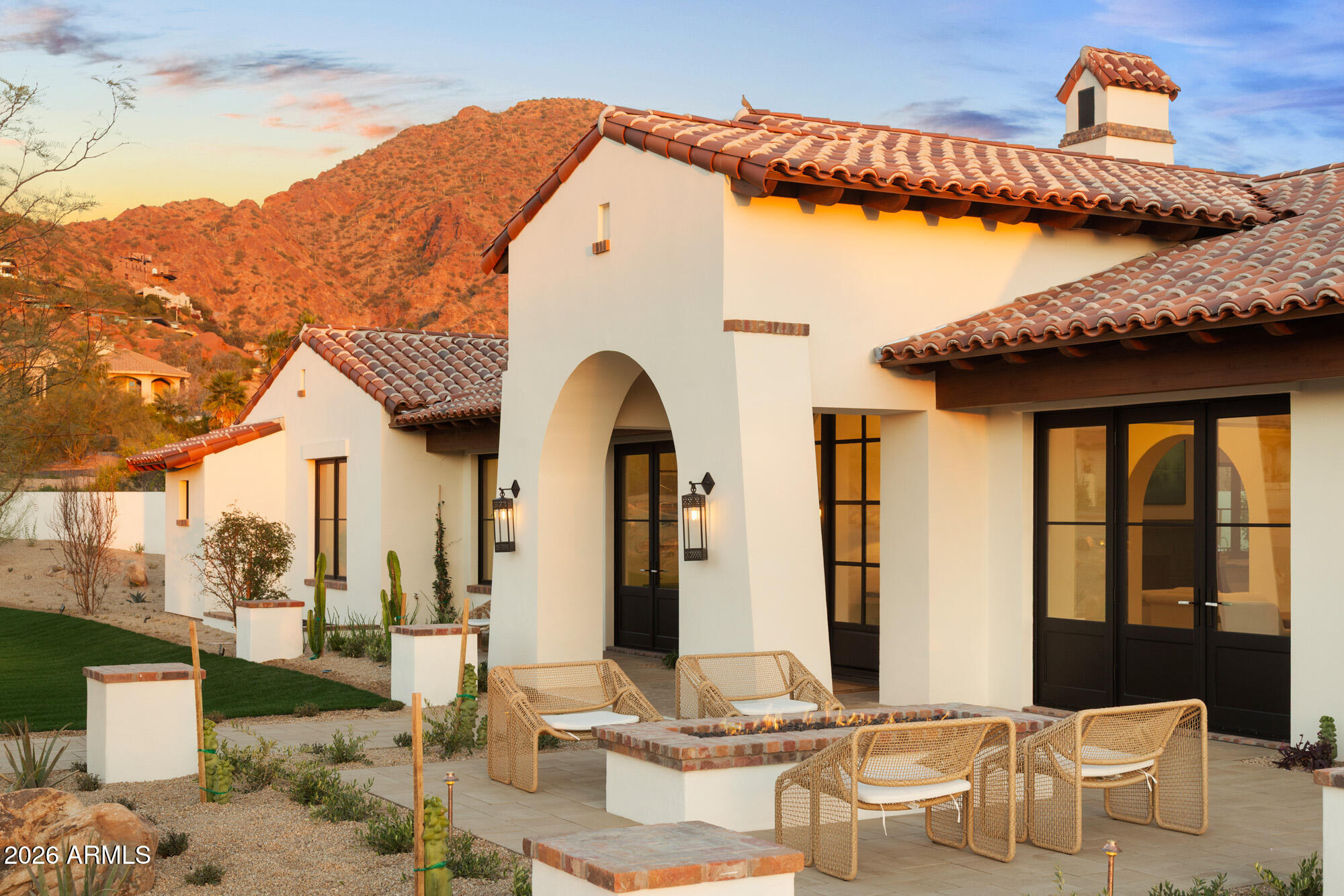 CAMELBACK SIERRA - Residential